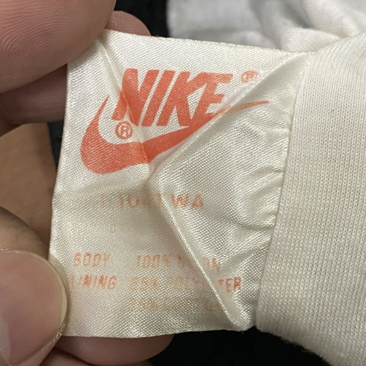 Nike VINTAGE 90S NIKE NYLON JACKET Size US XL / EU 56 / 4 - 5 Thumbnail