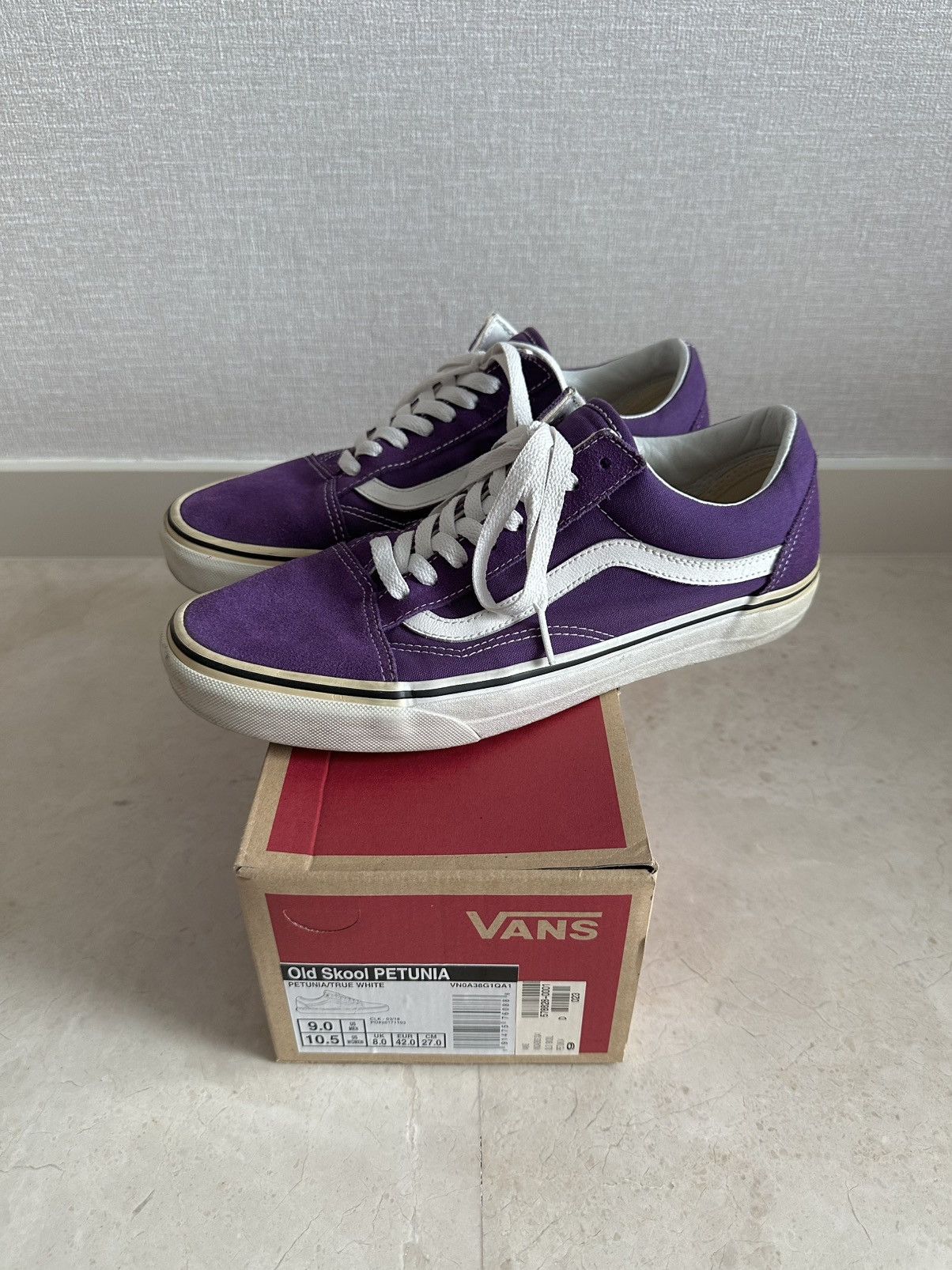 Vans Petunia Purple Old Skool Size US 9 / EU 42 - 1 Thumbnail