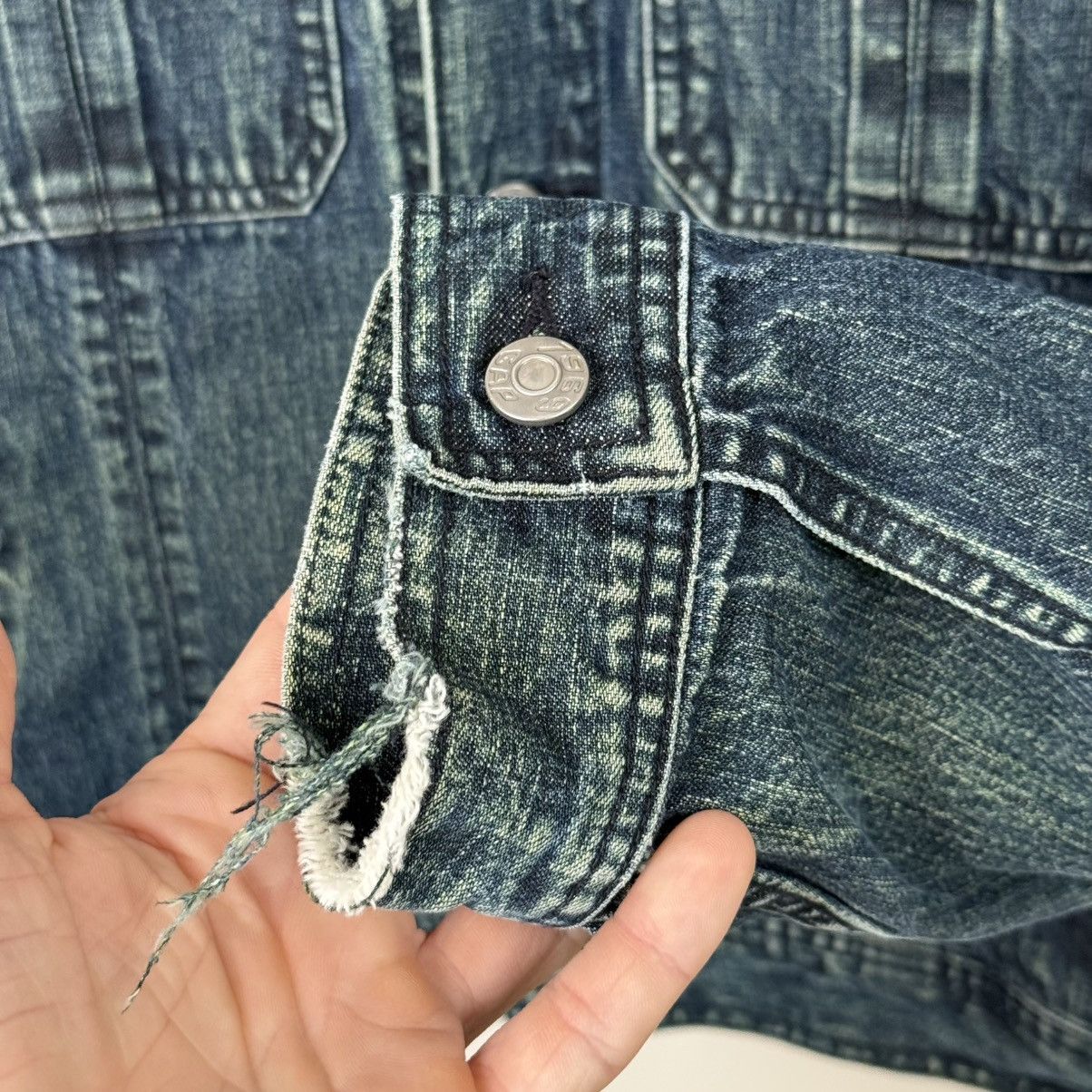 Gap Vintage 00’s GAP Unisex Denim Trucker Jacket Size L-M Size US M / EU 48-50 / 2 - 6 Thumbnail
