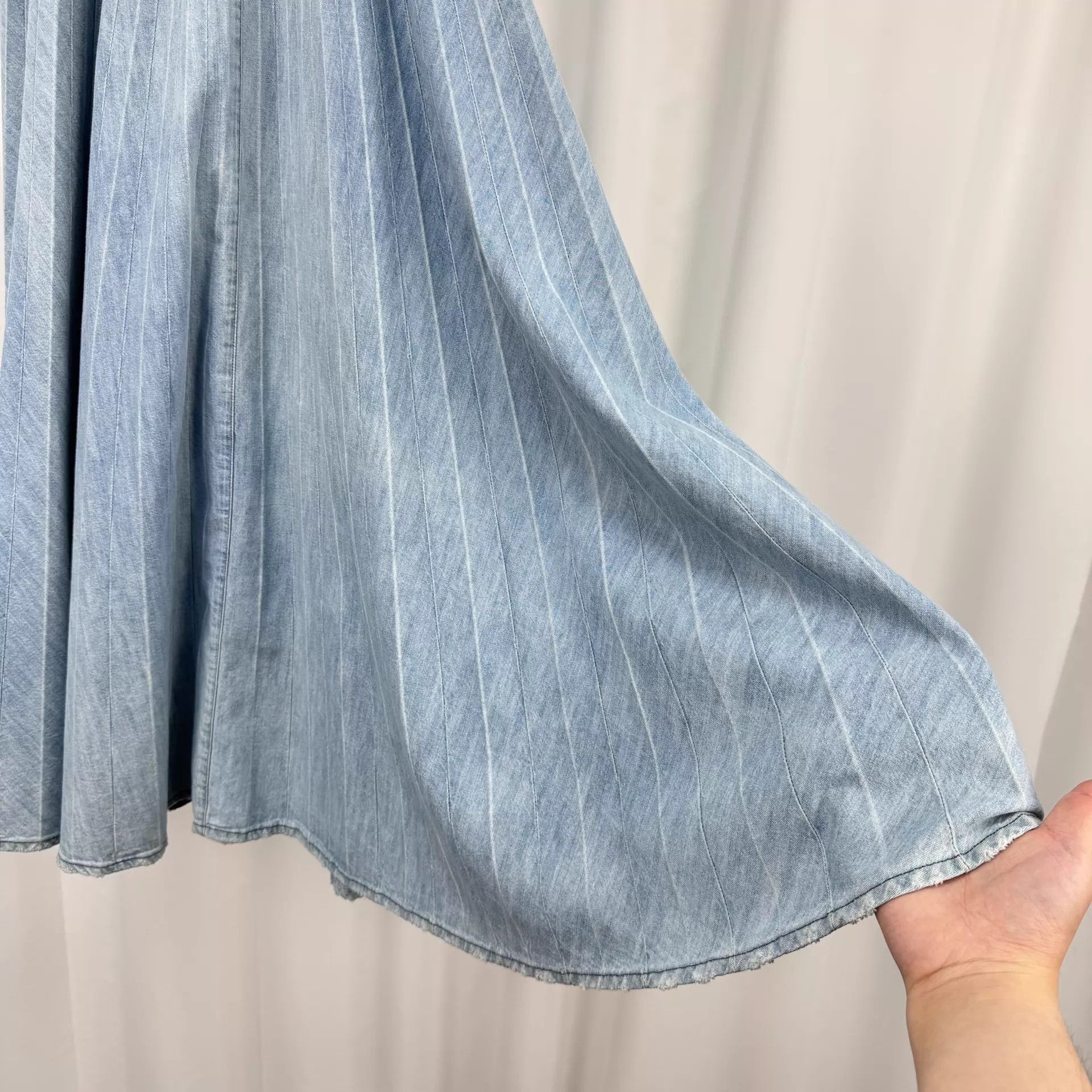 Miu Miu MIU MIU Embroidered Logo Denim Skirt 99 New Size 38 Size 26" / US 2 / IT 38 - 3 Thumbnail