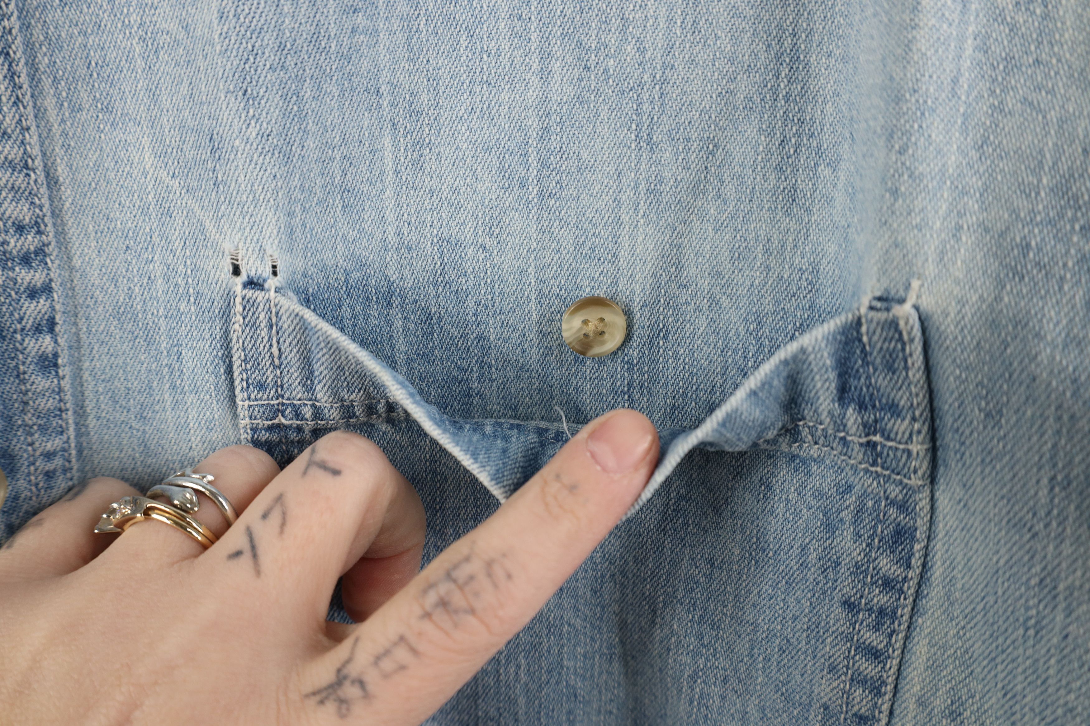 Vintage Vintage 90s Streetwear Heavy Denim Jean Button Down Shirt Size US XL / EU 56 / 4 - 5 Thumbnail