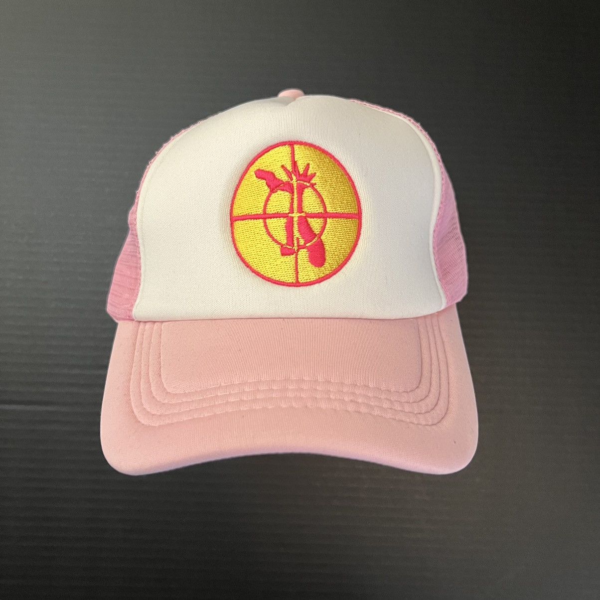 Ecosys Eternal Dream Aim Down Sight Crosshair Trucker Hat - Pink Size ONE SIZE - 1 Thumbnail