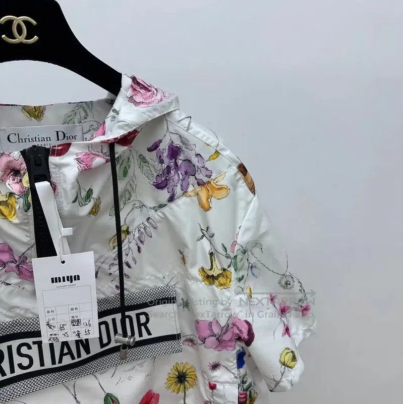 Dior Dior Floral Print Women's Jacket . Size M / US 6-8 / IT 42-44 - 3 Thumbnail