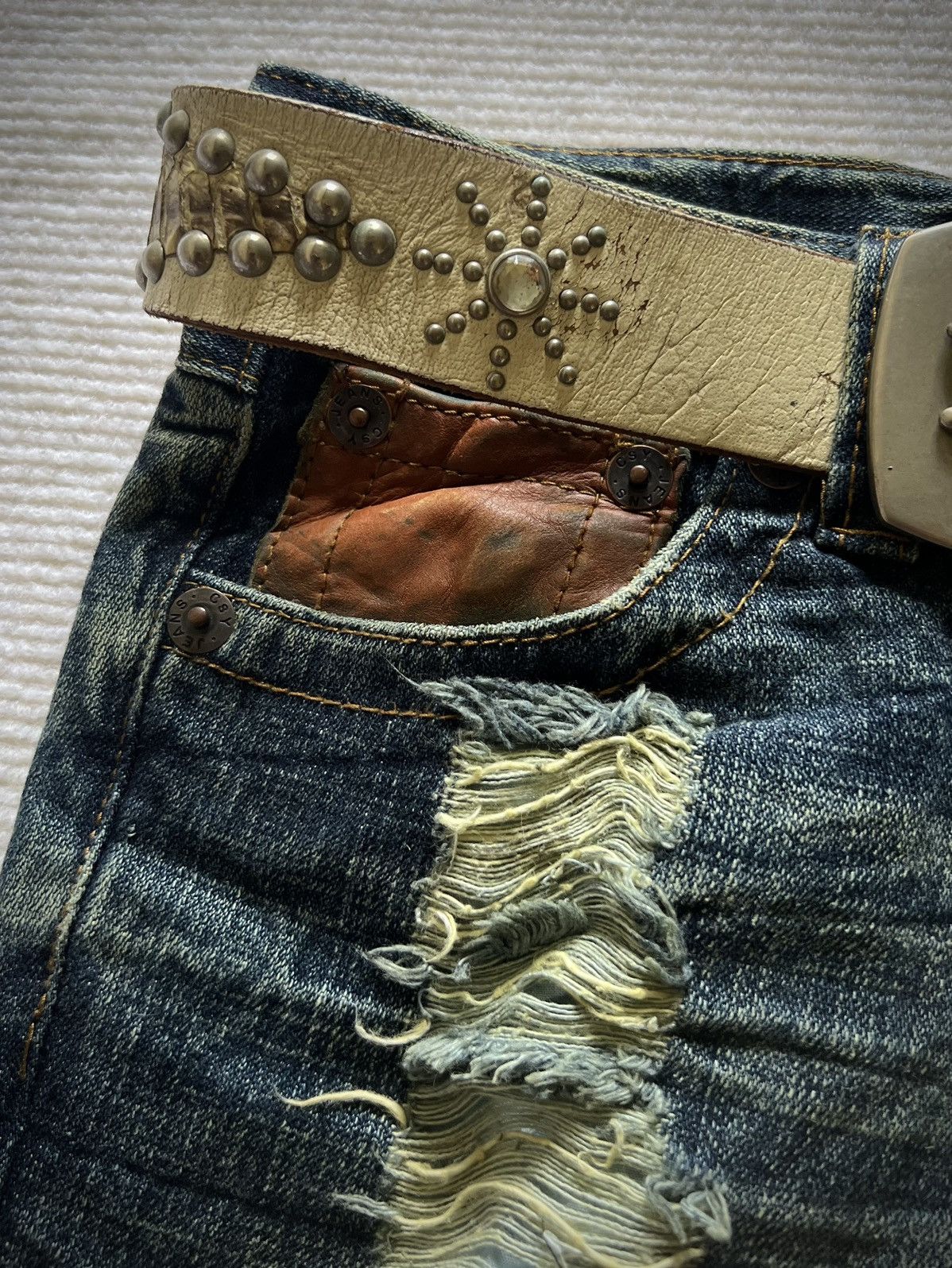 If Six Was Nine Press Low Rise Distressed Flare Jeans 2000s–Y2K(Unisex fit) Size US 29 - 4 Thumbnail