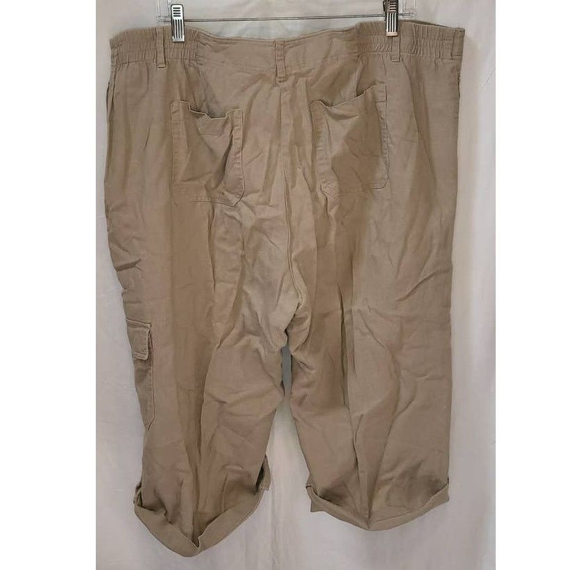 Other Larry Levine Women’s Tan Linen Cargo Shorts Size 20W Size 42" / US 20 - 2 Thumbnail