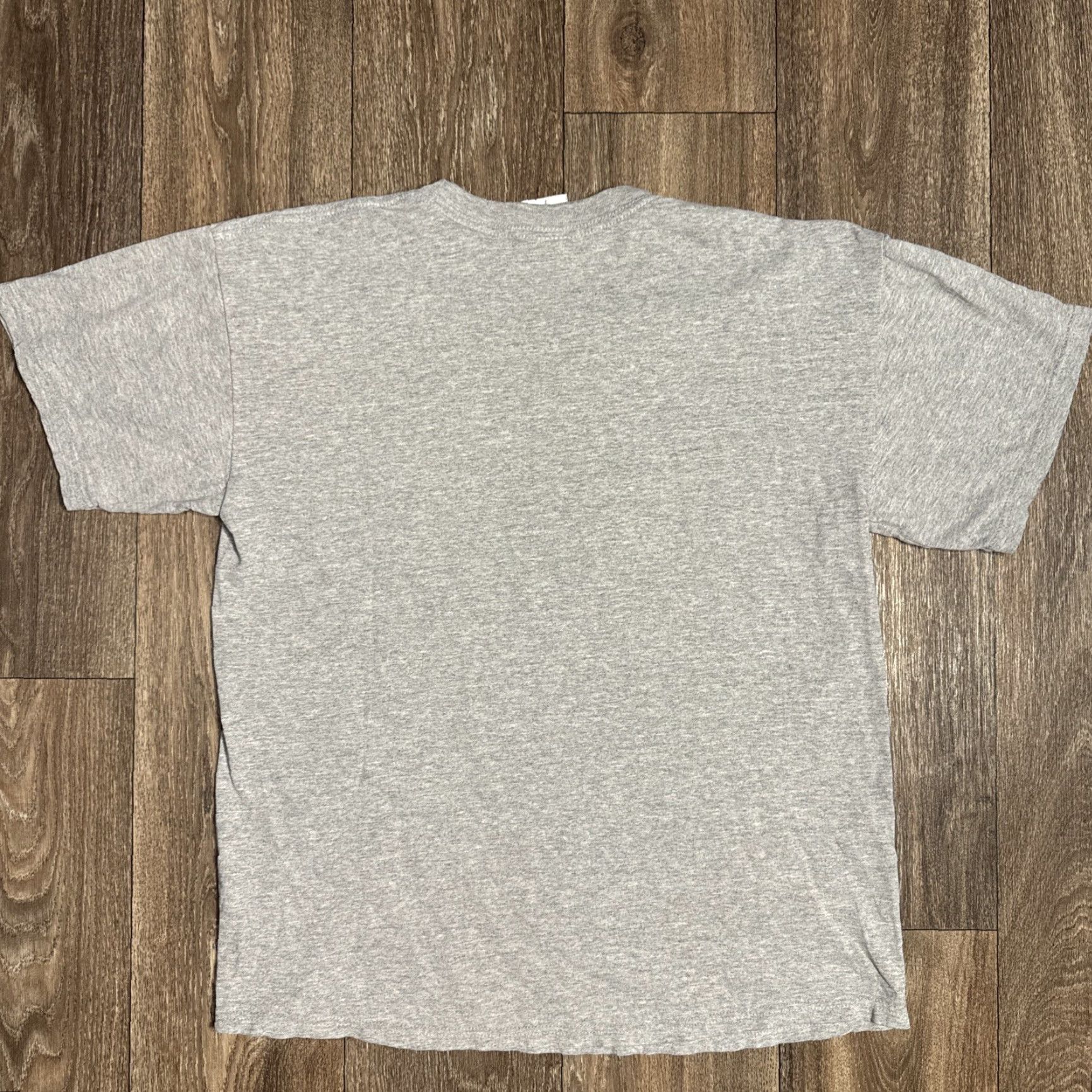 Gildan VINTAGE The Draft Horse Racing Cartoon Art Animal Gray T-Shirt L Unisex Adults Large Shirts Mens Womens Size US L / EU 52-54 / 3 - 7 Thumbnail