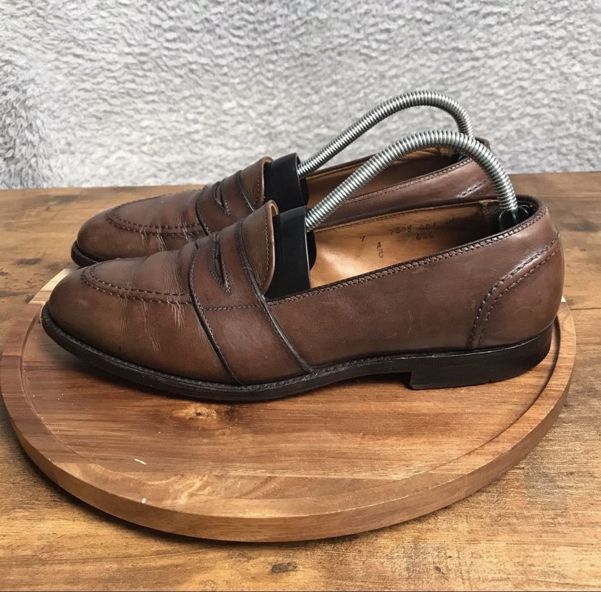 Alden Alden 686 Brown Calfskin Penny Loafer Men’s 7 A/C Made USA Size US 7.5 / EU 40-41 - 5 Thumbnail