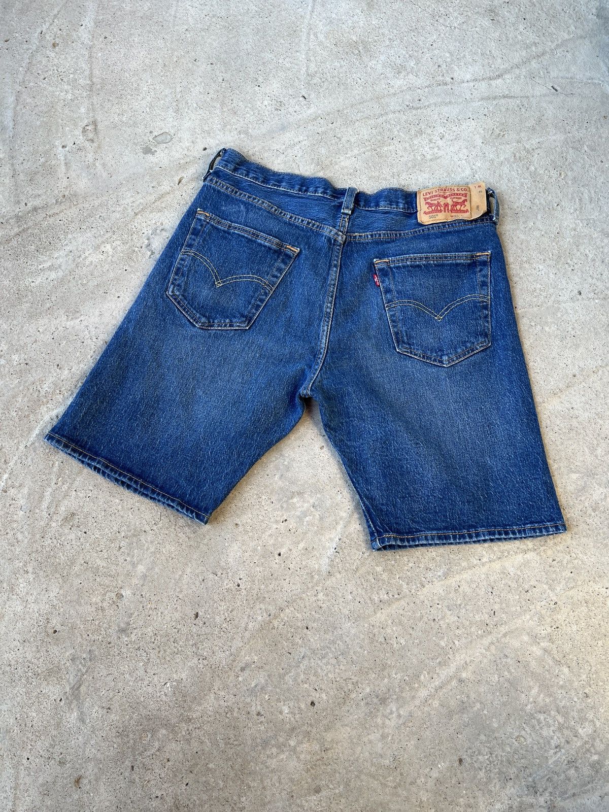 Levi's Levi's 501 Shorts Size US 33 - 2 Thumbnail
