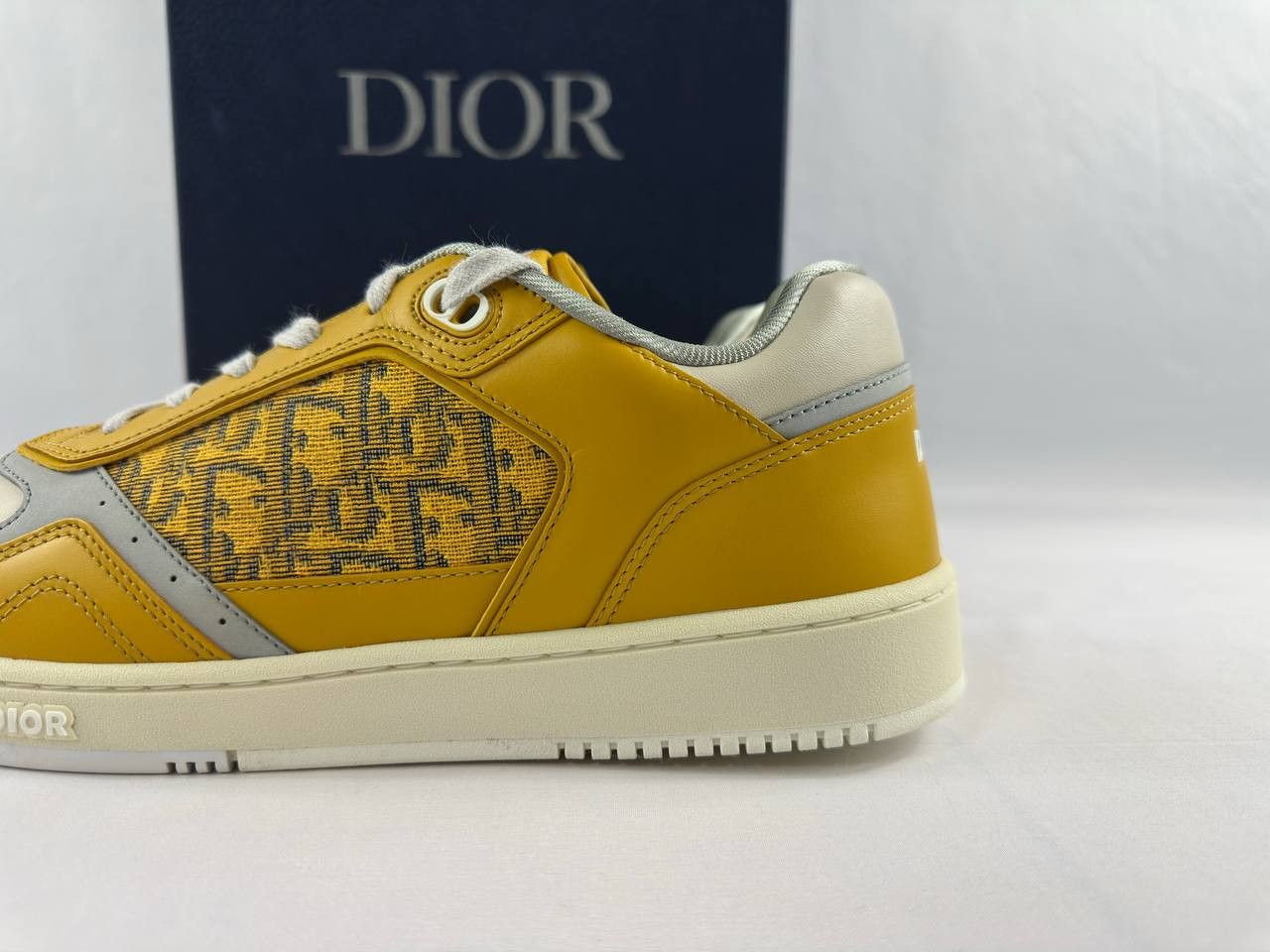 Dior Dior B27 Low 'Dior Oblique' Gold-Tone White Grey Size US 11 / EU 44 - 8 Thumbnail