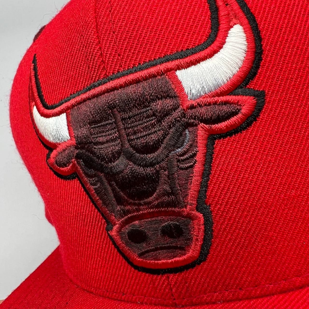 Mitchell & Ness Chicago Bulls Hat Men Red Mitchell & Ness NBA Snap Back Cap Size ONE SIZE - 2 Thumbnail