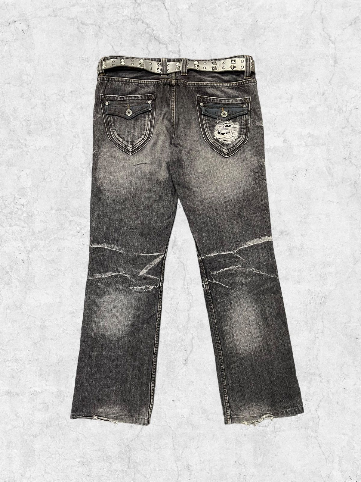 HIDEAWAYS × Japanese Brand Hideaways Distressed Patched Flared Jeans With Studded Belt Size US 32 / EU 48 - 3 Thumbnail