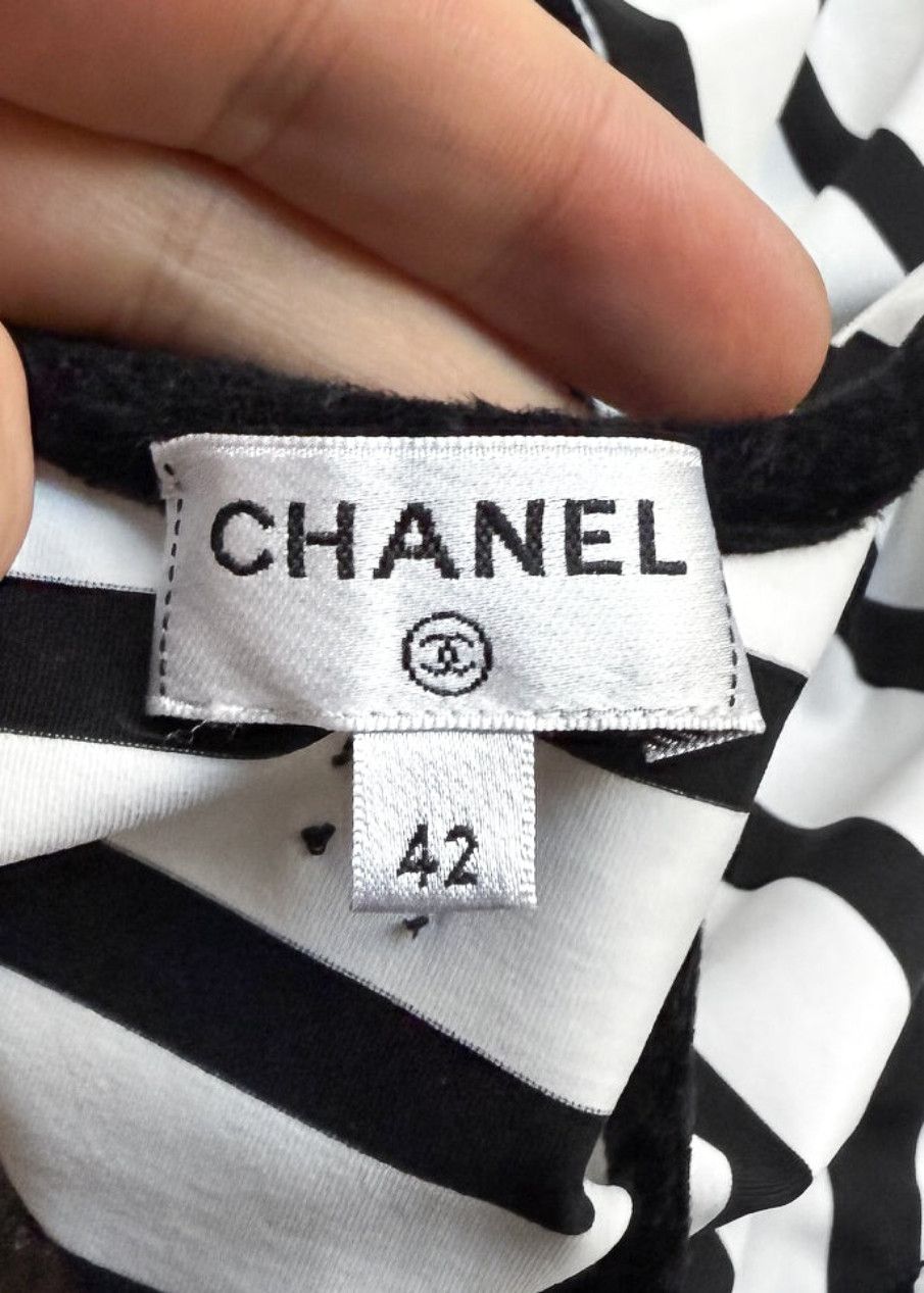 Chanel Chanel 2022 White Striped One Piece Swimsuit - 42 FR Size ONE SIZE - 5 Thumbnail