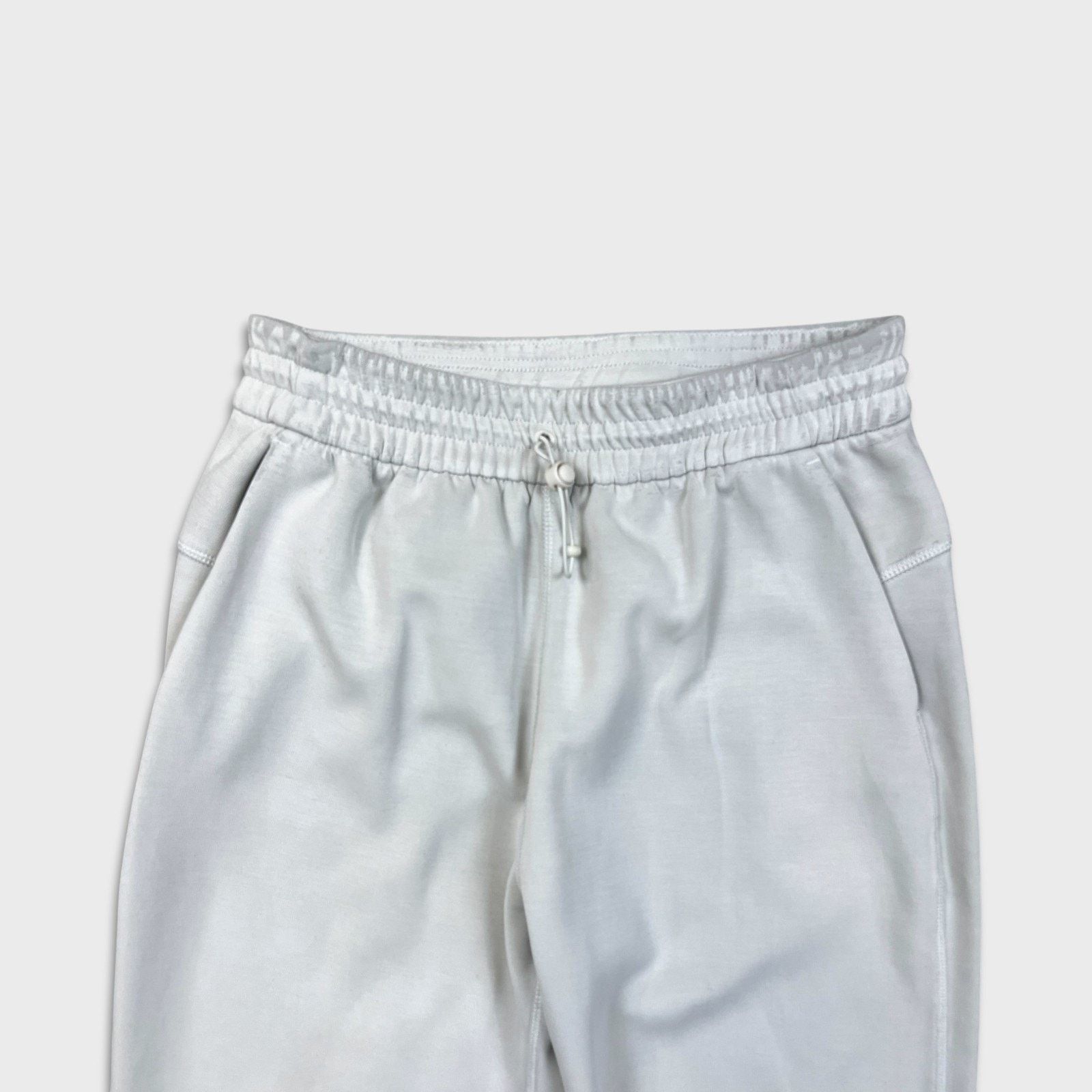 Lululemon Lululemon Relaxed Fit Super-High Rise Size 4 French Terry Size 27" / US 4 / IT 40 - 2 Thumbnail