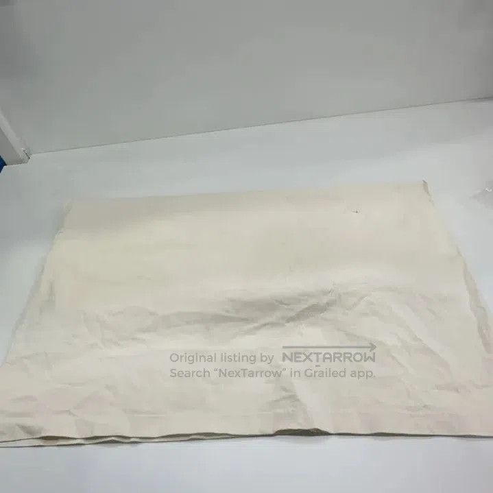 Balenciaga Balenciaga Beige Graphic Round Neck Short Sleeve T. Size US M / EU 48-50 / 2 - 9 Thumbnail