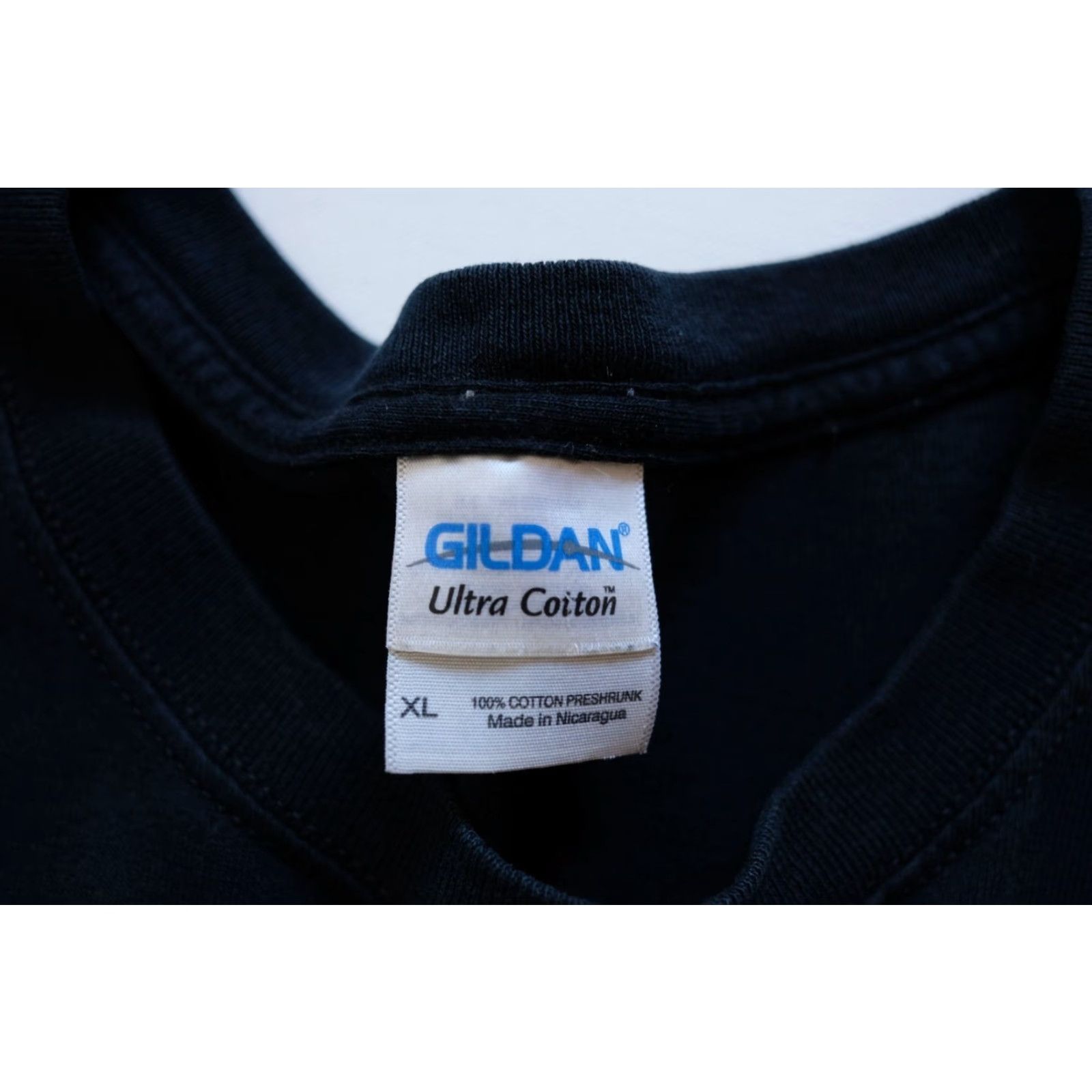 Gildan VINTAGE 90s GILDAN GRAPHIC T SHIRT XL BLACK CALIFORNIA INDIO BUZZARD BAR SALOON GRAPHIC CREW NECK SHORT SLEEVE MEN Size US XL / EU 56 / 4 - 7 Thumbnail