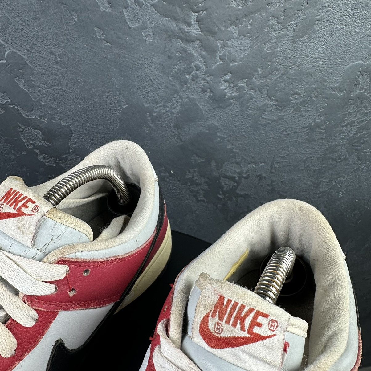 Nike × Vintage Rare! Vintage 2005 Nike Dunk Low Red Sail Black Chicago Size US 10 / EU 43 - 4 Thumbnail