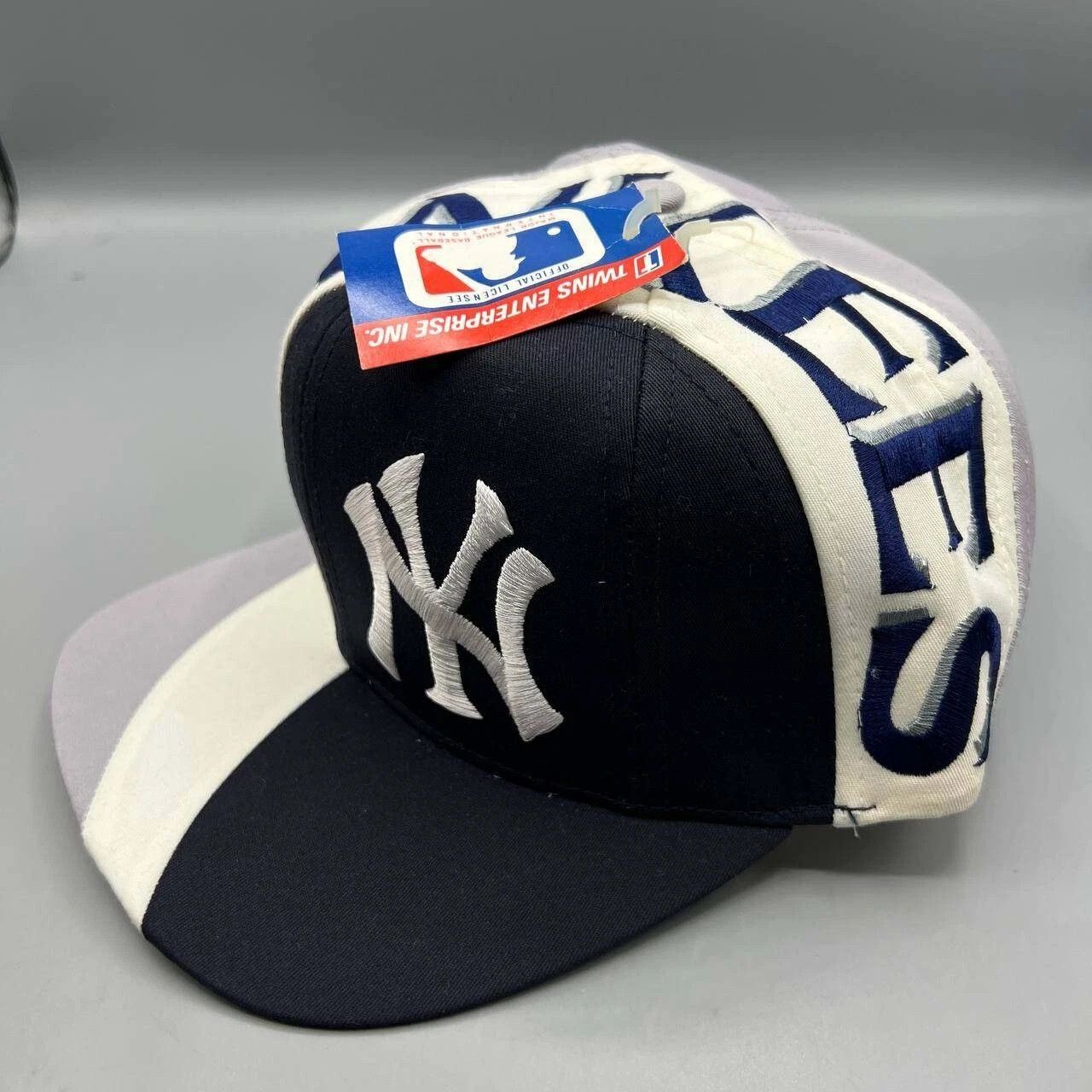 Twins Enterprise Inc. × Vintage New York Yankees Hat Men Twins Enterprise MLB Snap Back Cap Size ONE SIZE - 6 Thumbnail