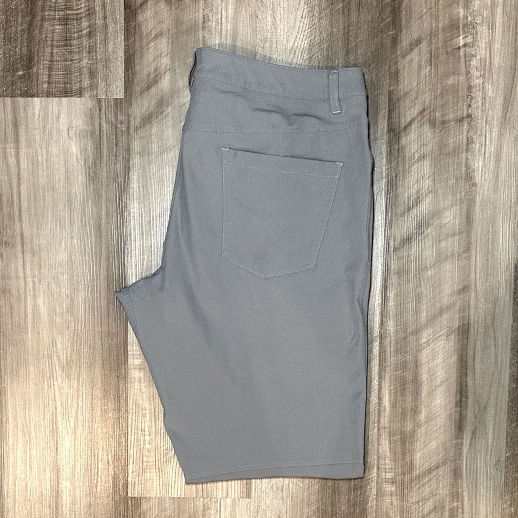 Lululemon Lululemon ABC Classic Fit Warpstreme 5 Pocket Pants - 36 Men Regular Gray Chino Inseam 31 Length 40 MS8798 Size US 36 / EU 52 - 2 Thumbnail