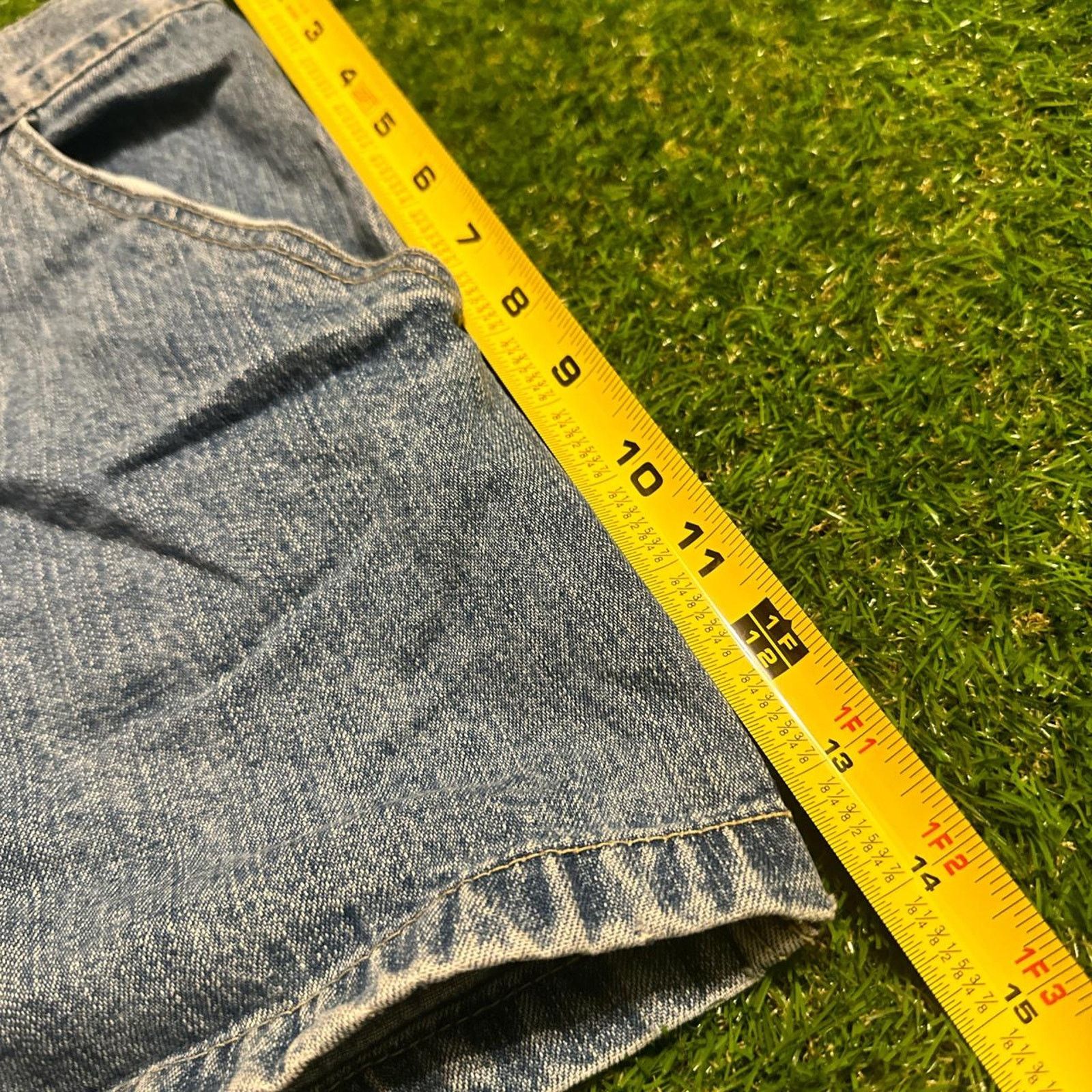 Arizona Jean Co. Arizona Jean Co. High-Waisted Denim Shorts Size 34" / US 12 / IT 48 - 3 Thumbnail