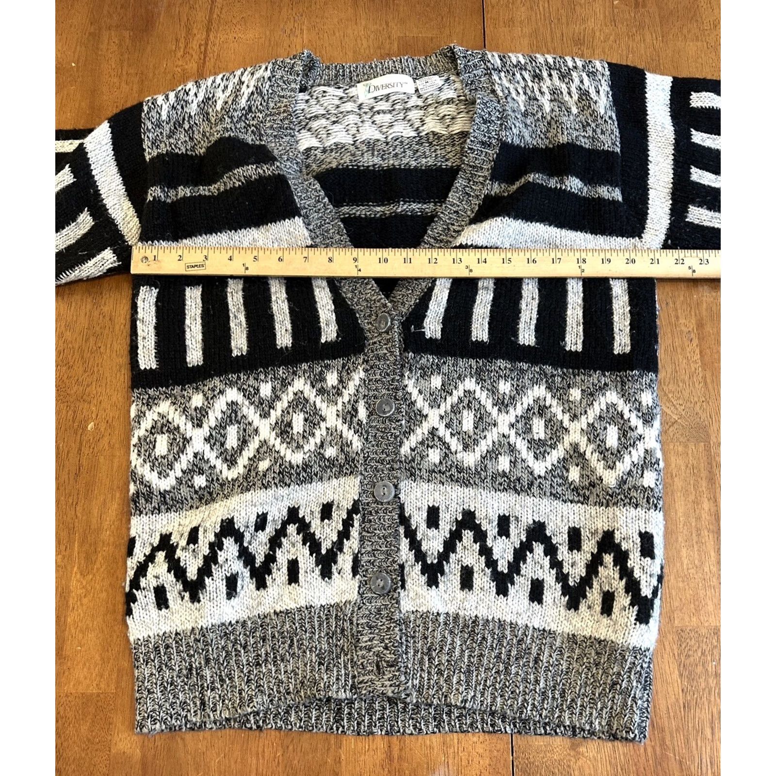 Vintage VINTAGE Diversity Cardigan Sweater Wool Medium Women Size M / US 6-8 / IT 42-44 - 5 Thumbnail