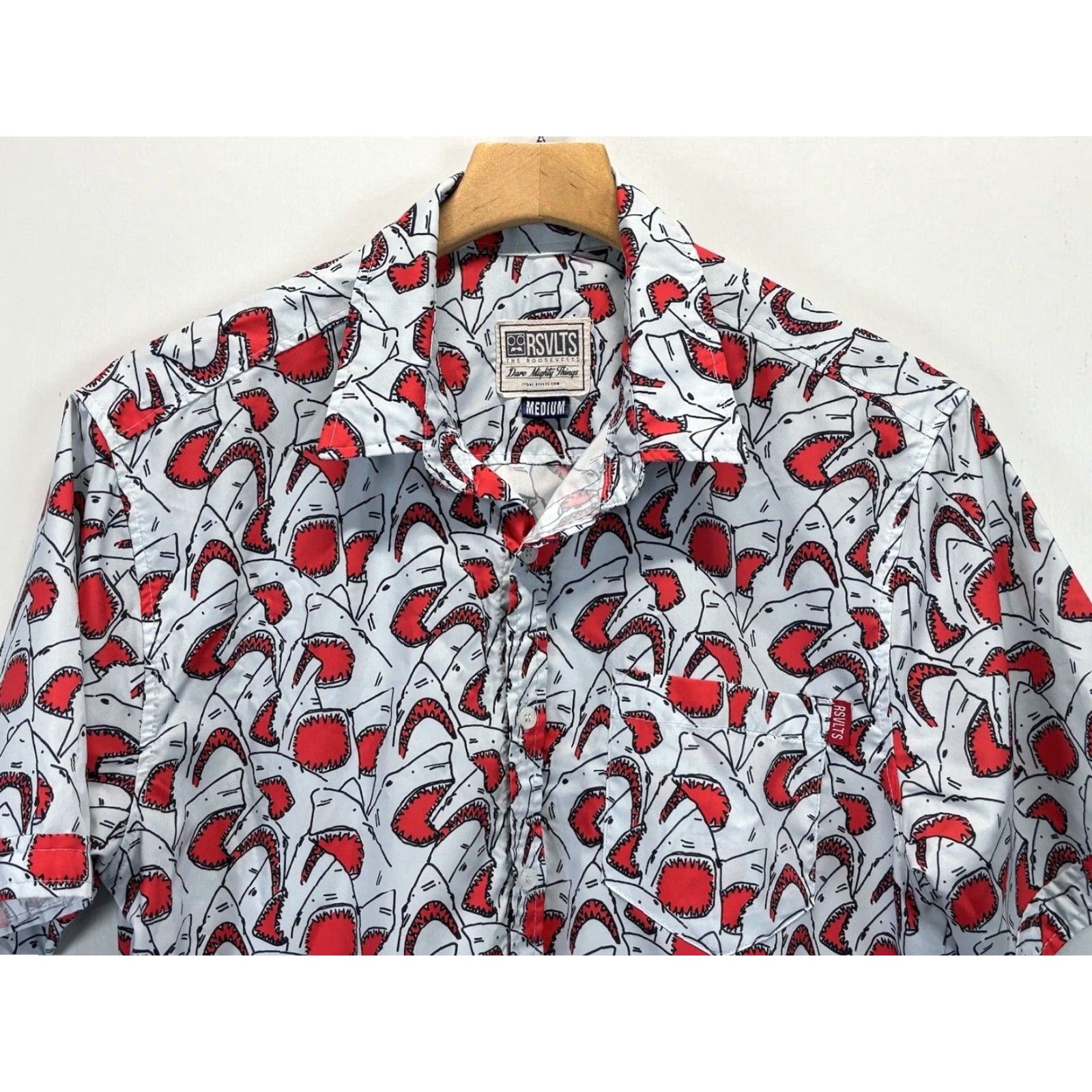 Vintage RSVLTS Sharky Shark Rare Red Tag Sz Medium Roosevelts Button Front Short Sleeve Size US 31 - 2 Thumbnail