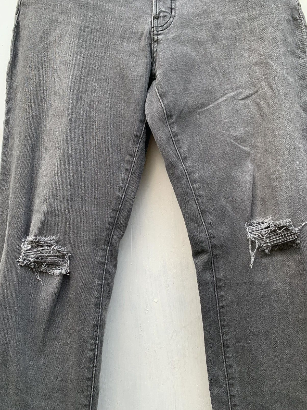 GU Undercover x GU distressed grunge style stretch jeans Size US 30 / EU 46 - 3 Thumbnail
