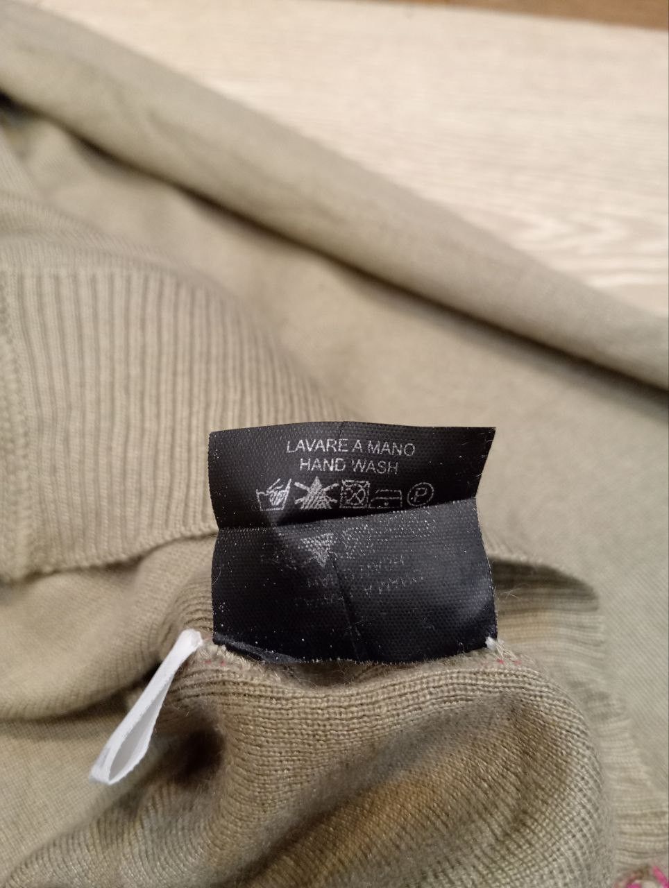 Gucci GUCCI ITALY COMBINE SILK + CASHMERE CARDIGAN - SIZE S Size S / US 4 / IT 40 - 8 Thumbnail