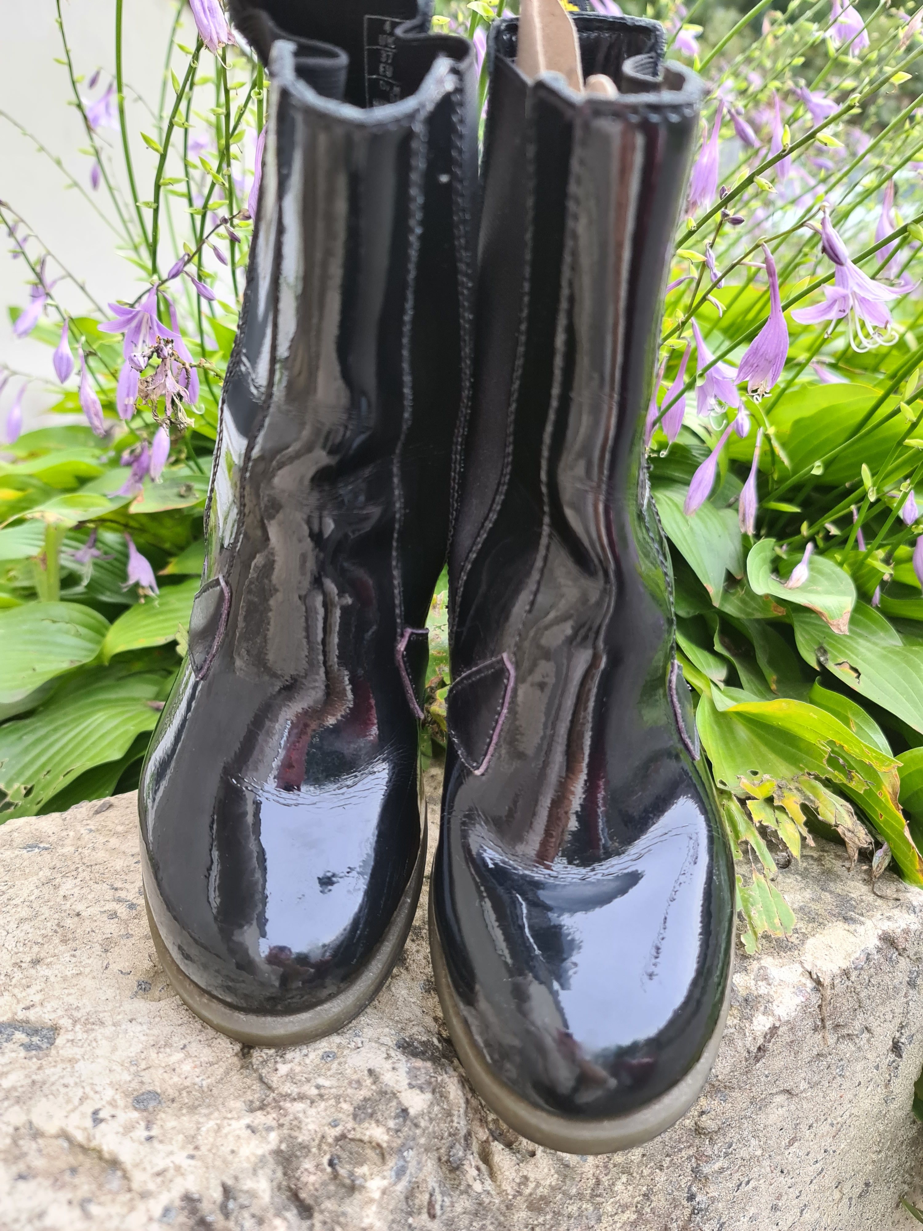 Dr. Martens Dr. Martens Darla Patent Leather Chelsea Heels Boots Size US 6 / IT 36 - 6 Thumbnail