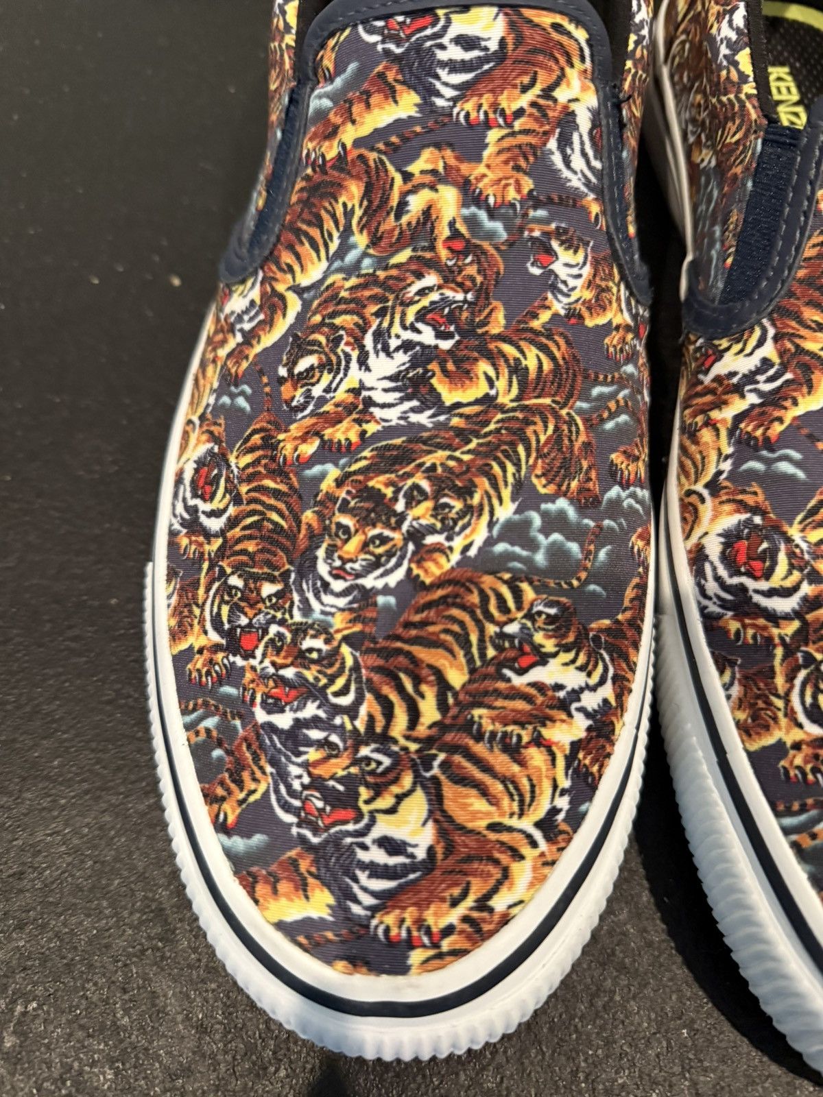 Kenzo Kenzo Paris Velvet E17 Canvas Flying Tiger Slip On Shoes Size US 11.5 / EU 44-45 - 3 Thumbnail
