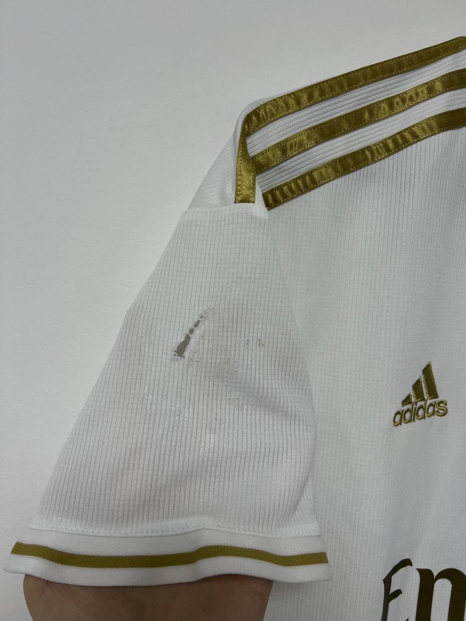 Adidas Real Madrid #9 Benzema 2019/2020 Home Football Shirt M Size US M / EU 48-50 / 2 - 8 Thumbnail