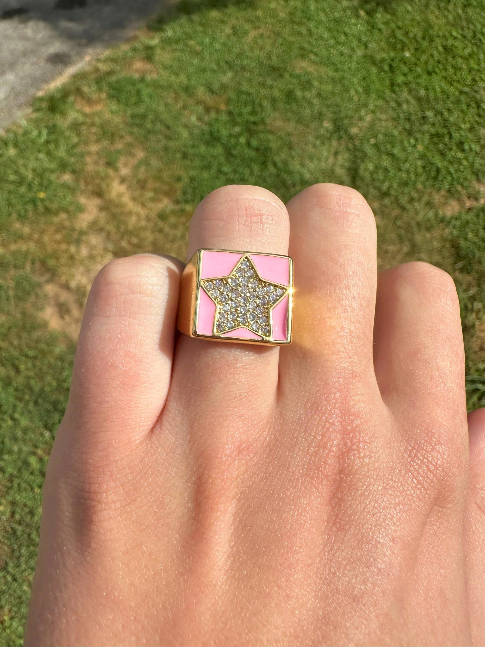 Jewelry Pink Enamel / Gold Star Ring Adjustable Sizing Size ONE SIZE - 3 Thumbnail
