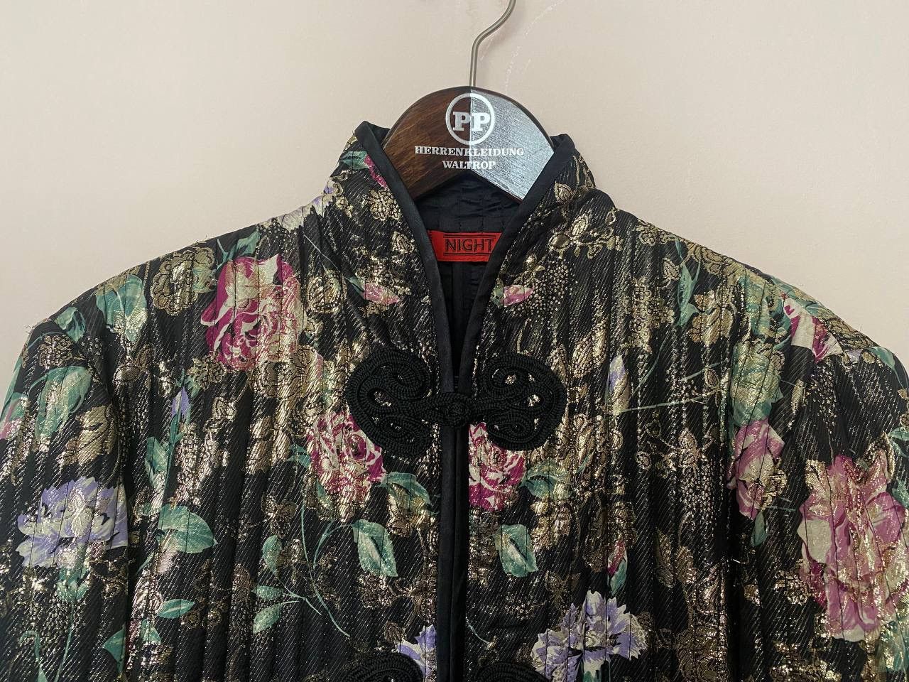 Valentino VALENTINO NIGHT Black Floral Silk Jacket 1980's VINTAGE Size M / US 6-8 / IT 42-44 - 2 Thumbnail