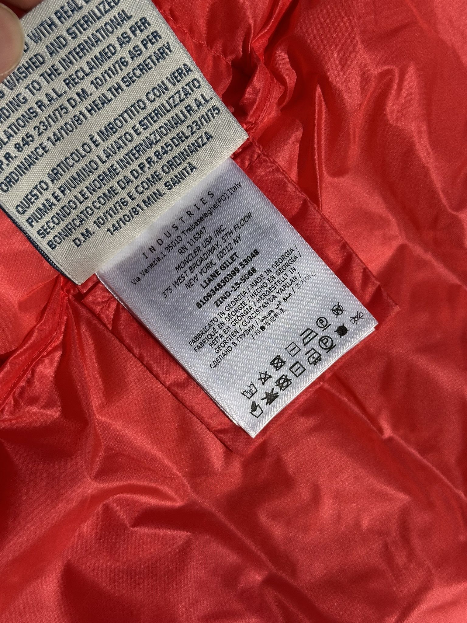 Moncler Moncler Vest Sleeveless Jacket Coral Pink Patch Logo Size S / US 4 / IT 40 - 11 Thumbnail