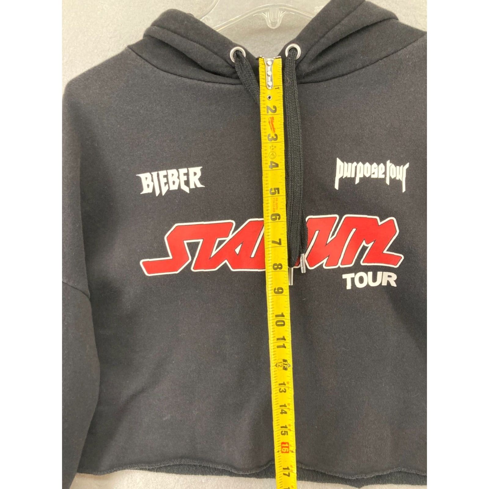 H&M VINTAGE Justin Bieber Hoodie Womens XL Cropped H&M Divided Purpose World Tour BLACK Shirt Womens XL Black Band Music Crop Tie-Front Hoodie Size XL / US 12-14 / IT 48-50 - 5 Thumbnail