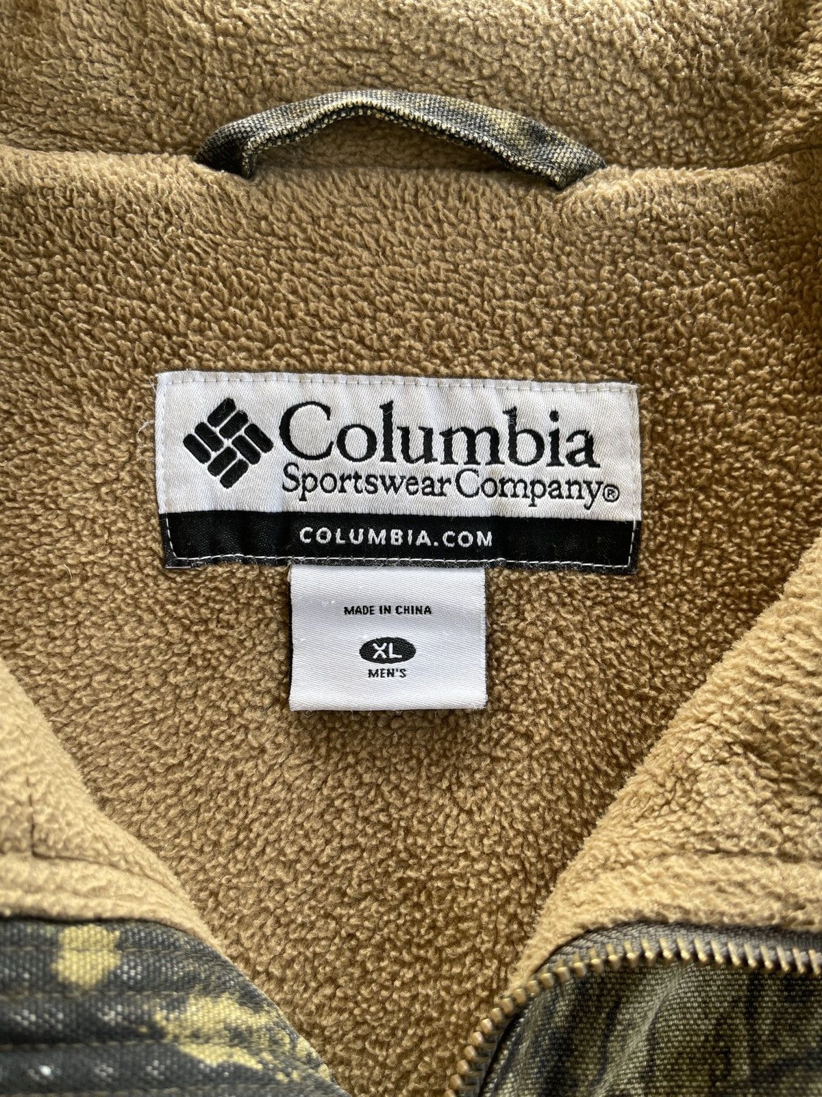 Columbia Vintage Columbia Mossy Oaks Realtree Distressed Jacket Size US XL / EU 56 / 4 - 8 Thumbnail