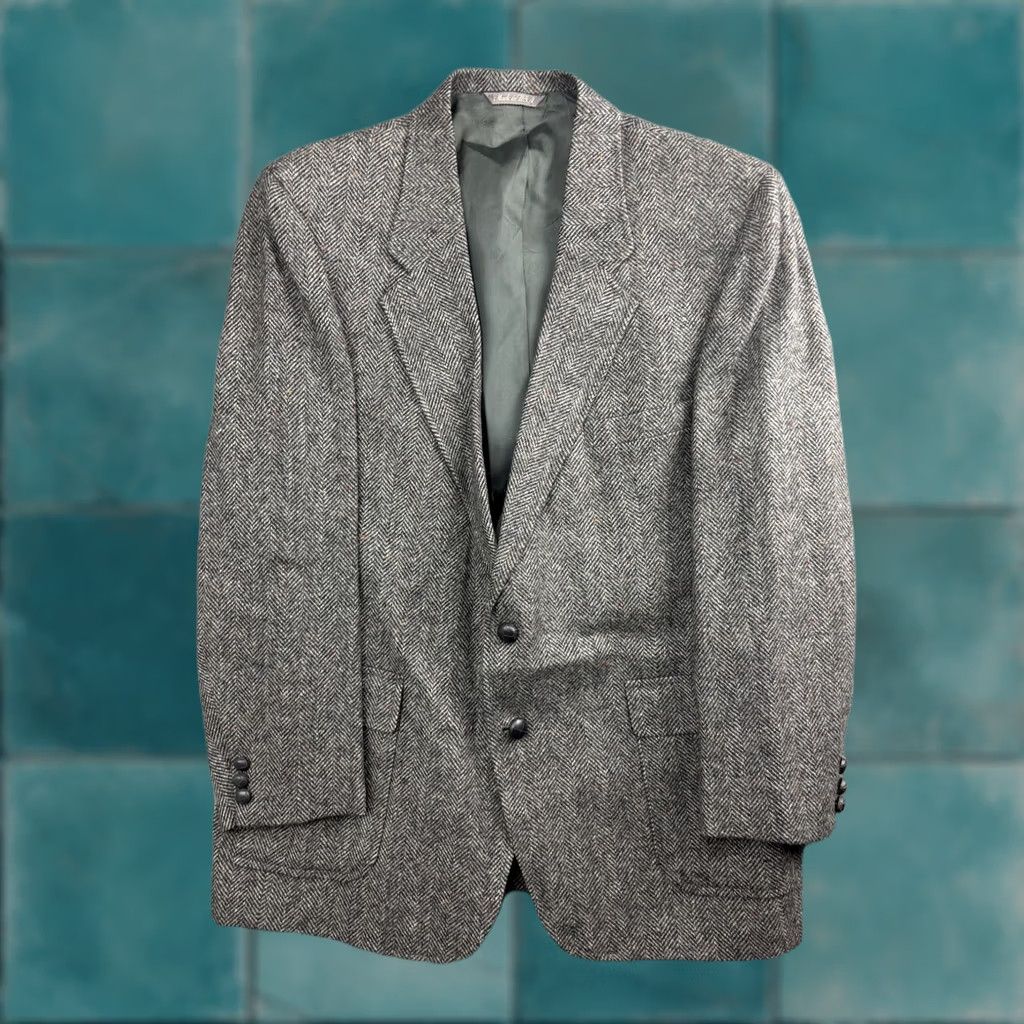 Levi's VNTG Levi's Tailored Classics Blazer Mens L Gray Herringbone Wool USA 90s Regular Tailored Classics Blazer Mens L Gray Herringbone Wool USA 90s Size 44R - 1 Thumbnail