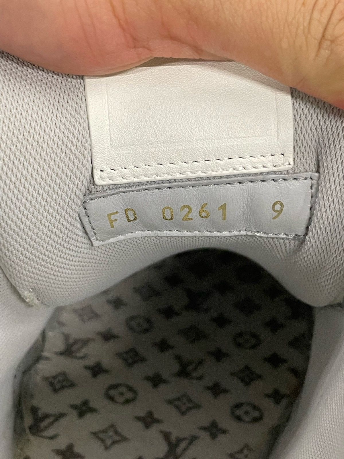 Louis Vuitton Louis Vuitton LV Trainer Low-Top Sneaker Size US 10 / EU 43 - 16 Thumbnail