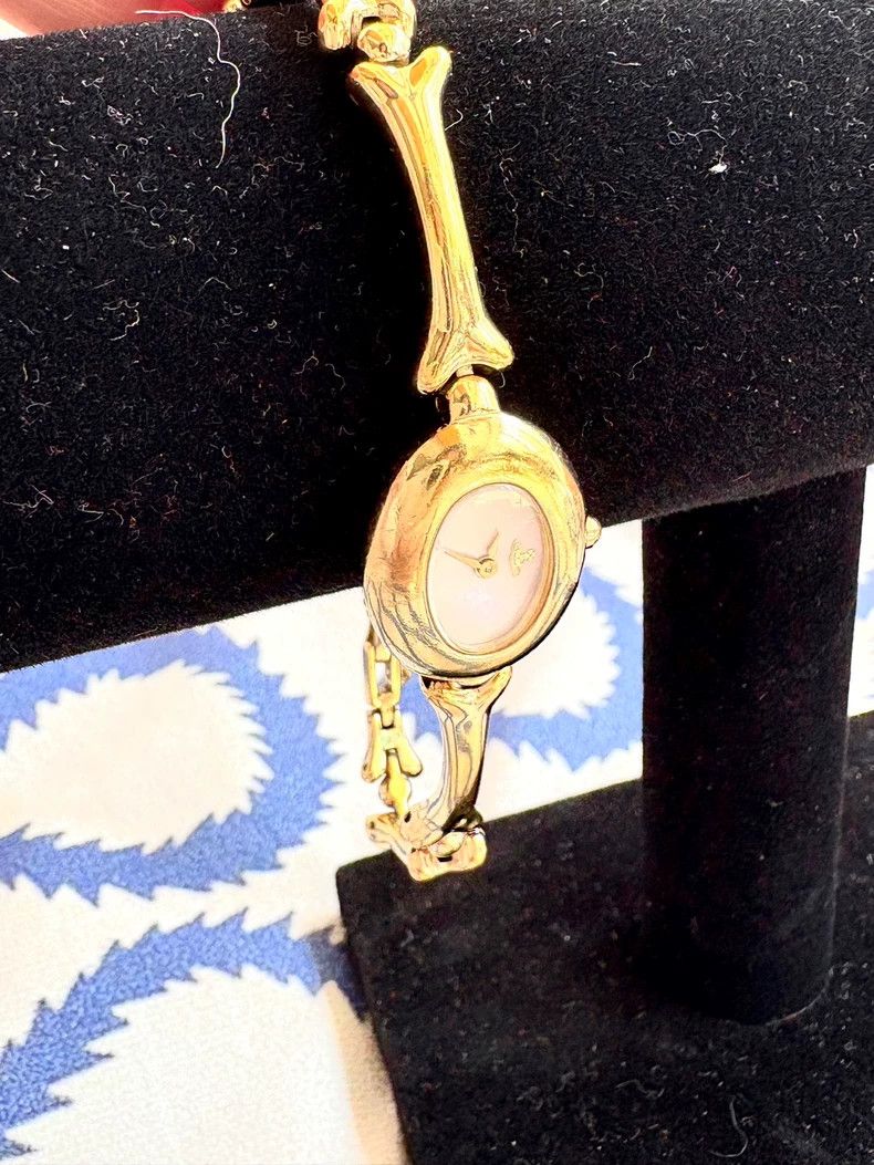 Vivienne Westwood Vivienne Westwood Vintage Mother-of-Pearl Dial Golden Bone Size ONE SIZE - 7 Thumbnail