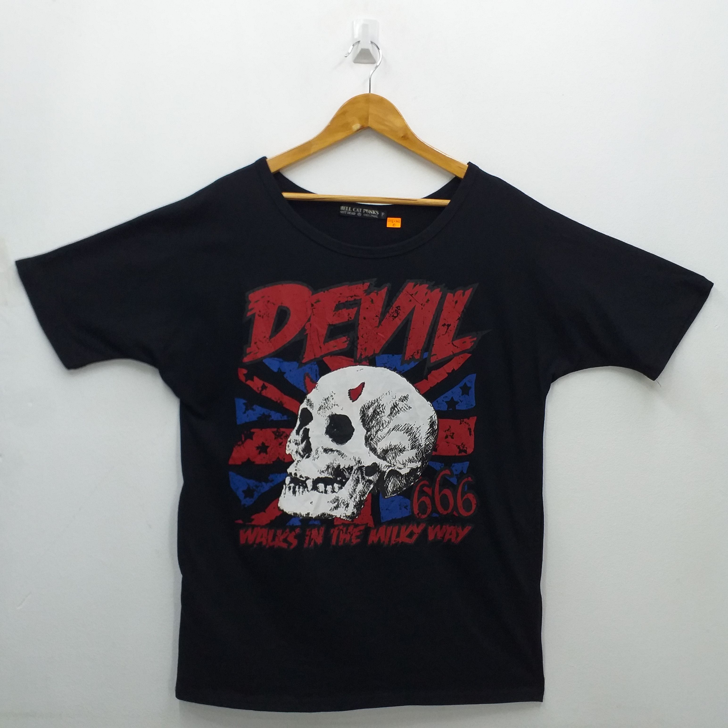 image of Hell Cat Punk Seditionaries Large Tshirt -E117 in Black, Men's