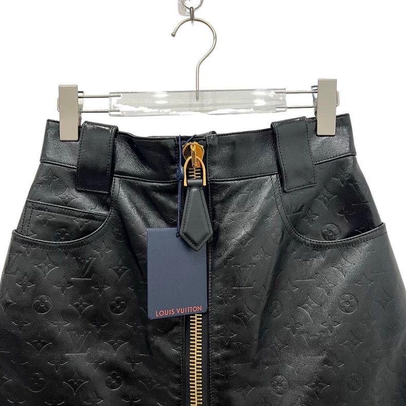 Louis Vuitton Louis Vuitton Full print dark print leather skirt Size 37" - 4 Thumbnail