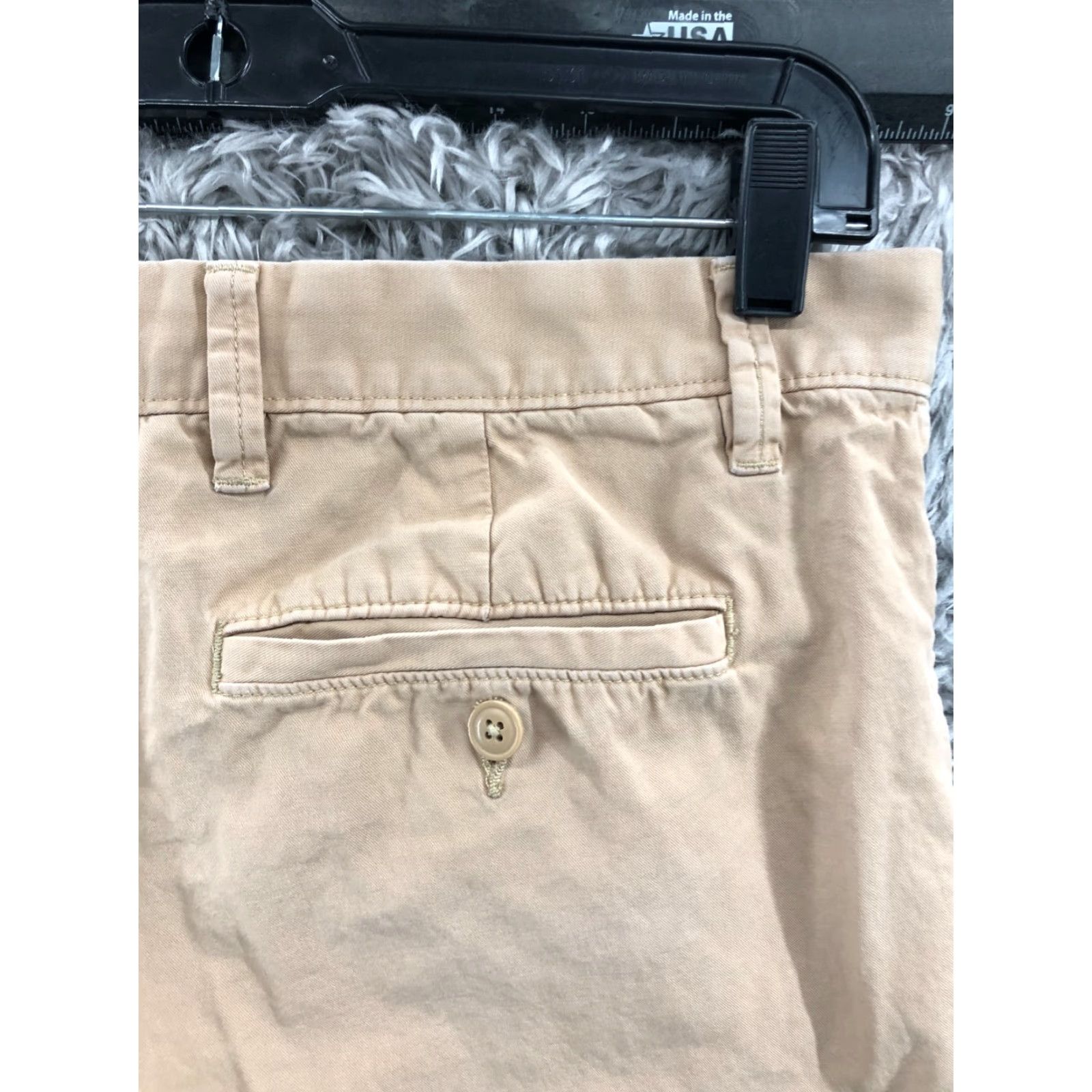 Gap Gap Classic Shorts Mens 31 Beige Khaki Mid Rise Medium Wash Size US 31 - 5 Thumbnail