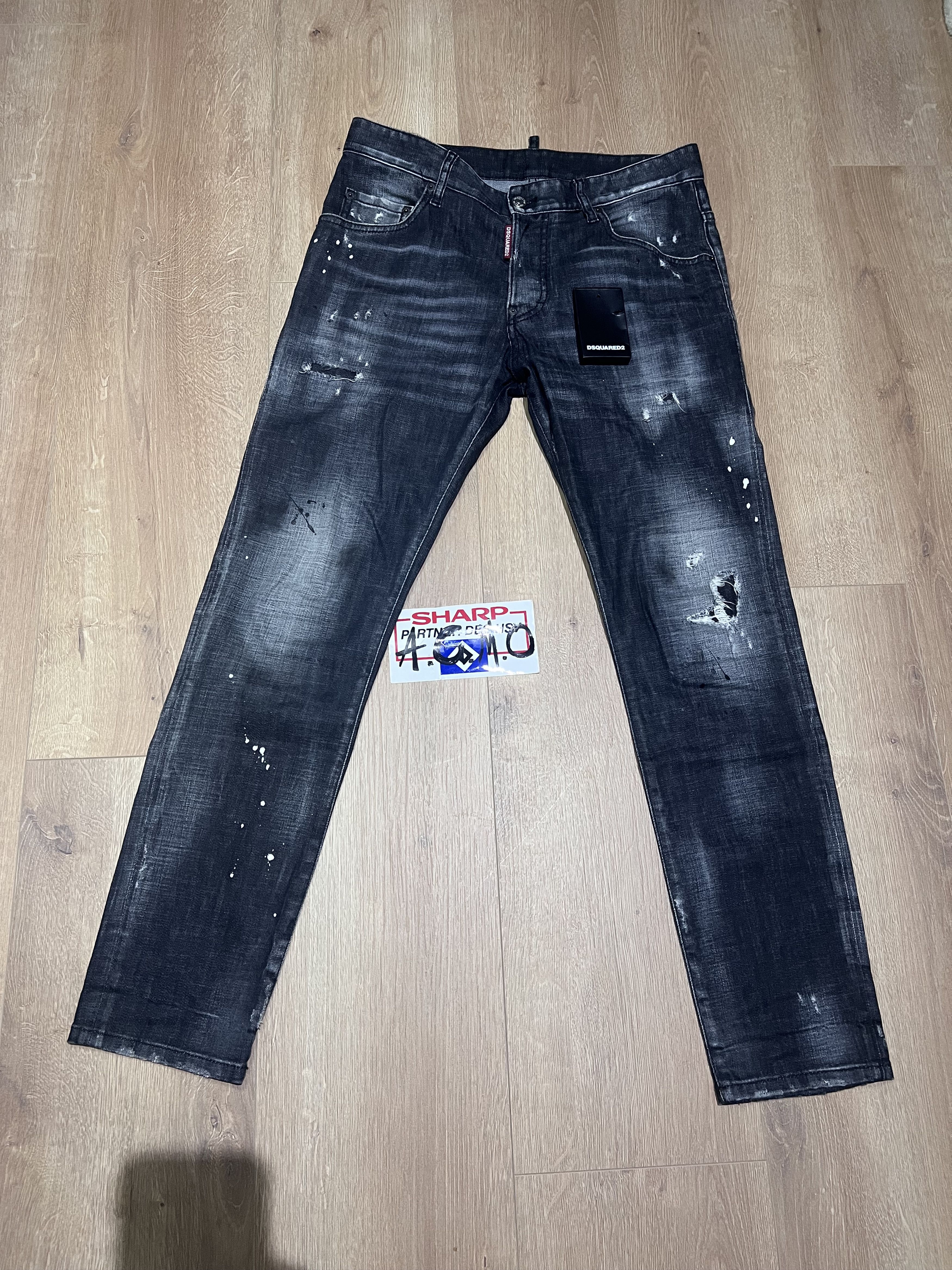 Dsquared2 DSQUARED2 DSQ2 S74LB1039 Skater Jean jeans pants tapered Size US 32 / EU 48 - 5 Thumbnail