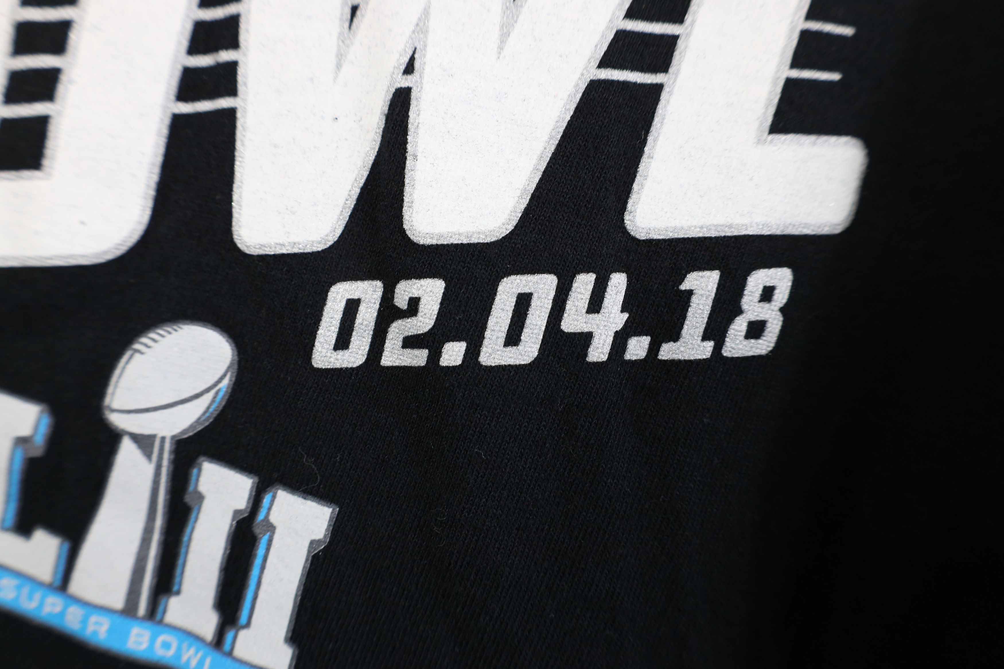 Vintage NFL Super Bowl LII Philadelphia Eagles Football T-Shirt Size US L / EU 52-54 / 3 - 6 Thumbnail