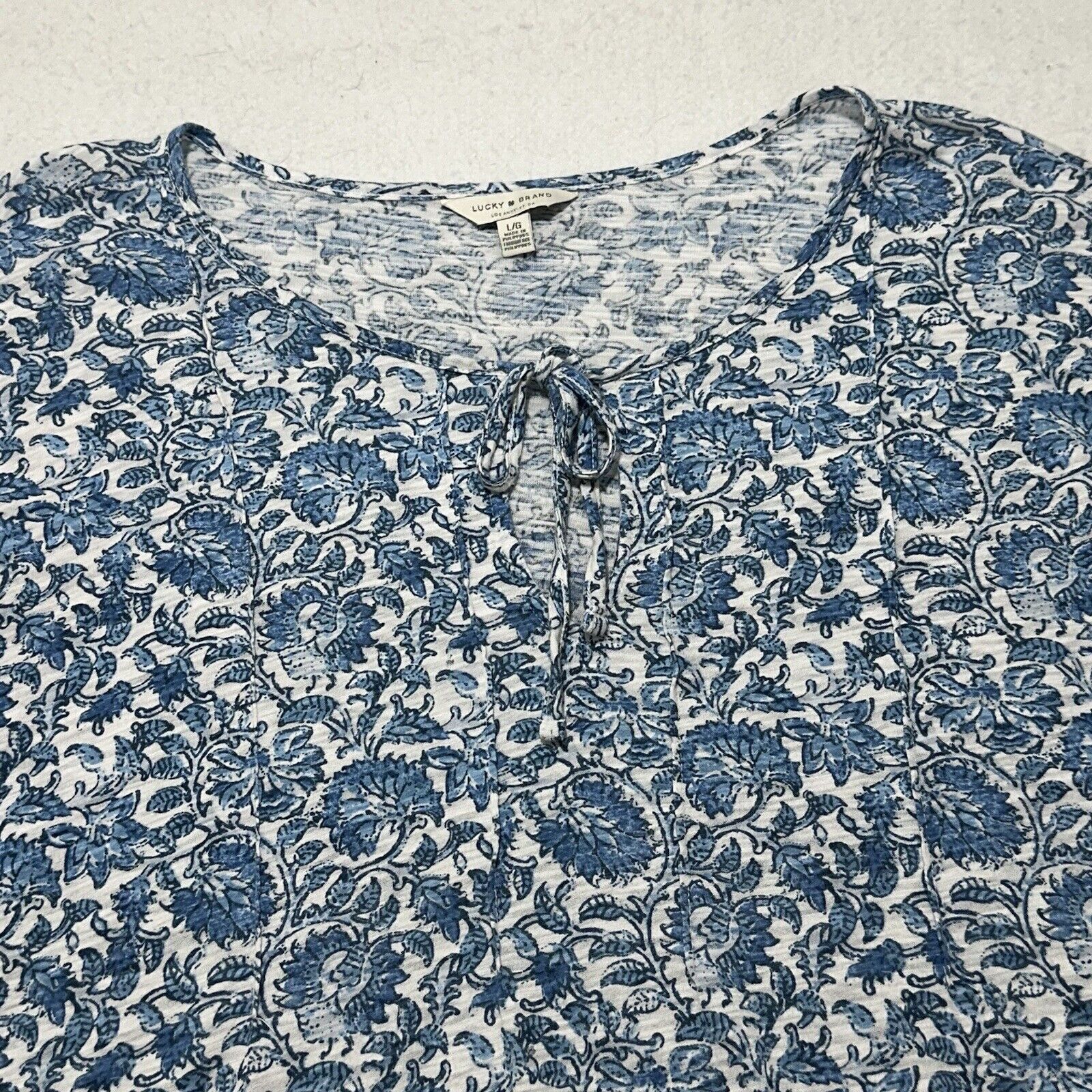Lucky Brand Lucky Brand Large Floral Blouse Tie Front Paisley Top Size L / US 10 / IT 46 - 2 Thumbnail