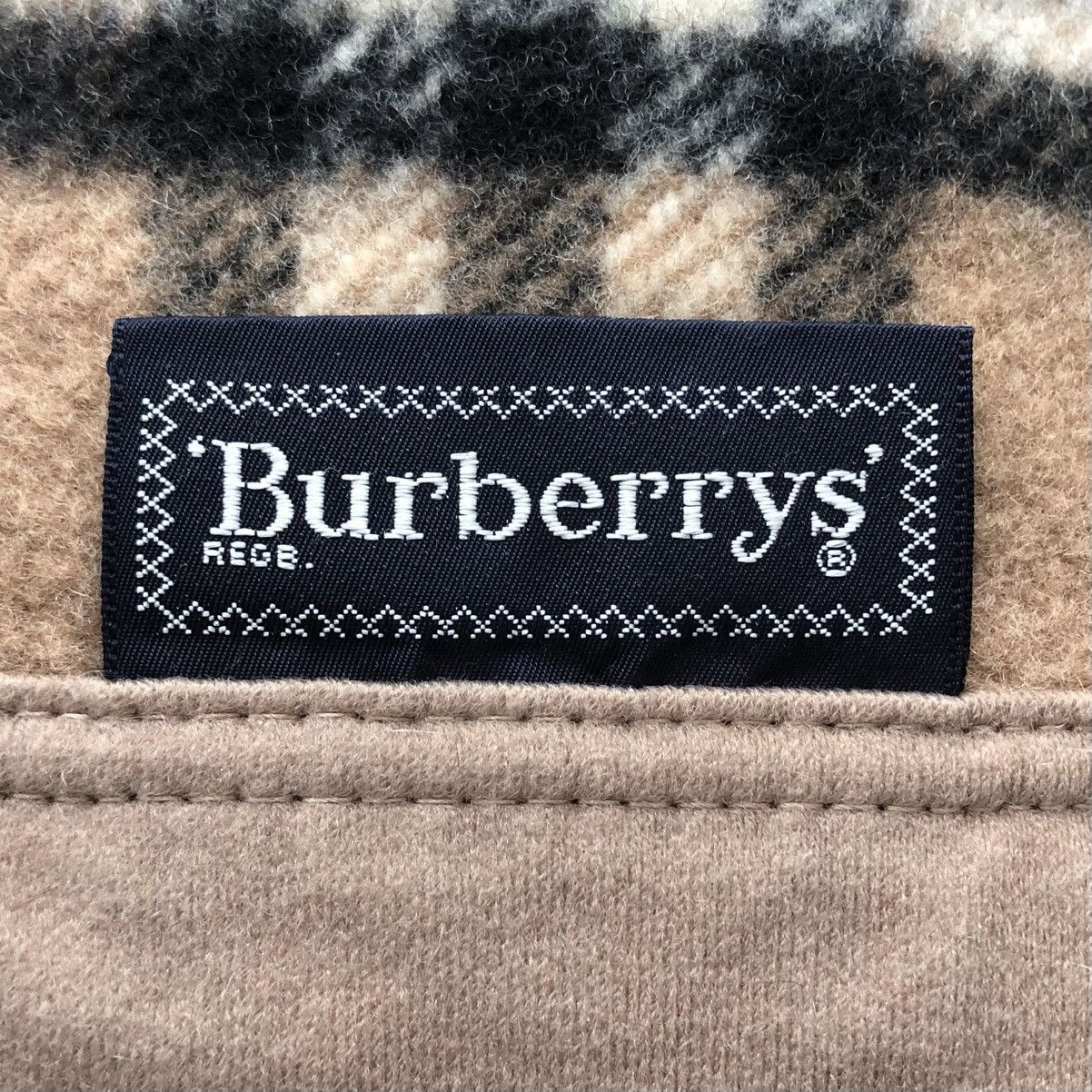 Burberry Authentic Burberrys Nova Check Blanket Sheet 100% Wool 🇯🇵 Size ONE SIZE - 9 Thumbnail