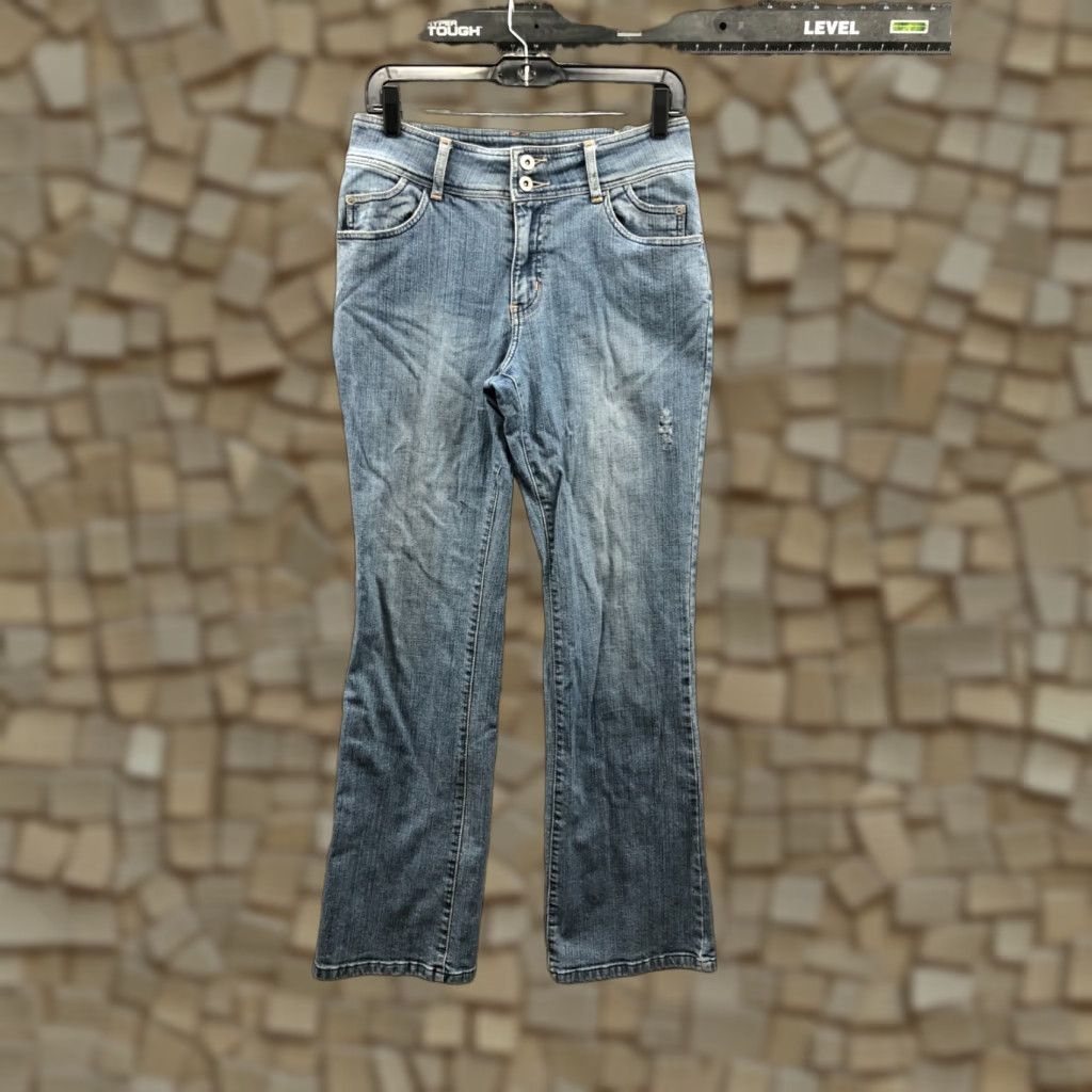 Vintage Chico's Platinum Straight Jeans Size 1 Womens Medium Wash Blue Denim 5-Pocket Regular Rise Belts Loops Zip Inseam 31 Brand Chico's Size 25" / US 0 / IT 36 - 1 Thumbnail
