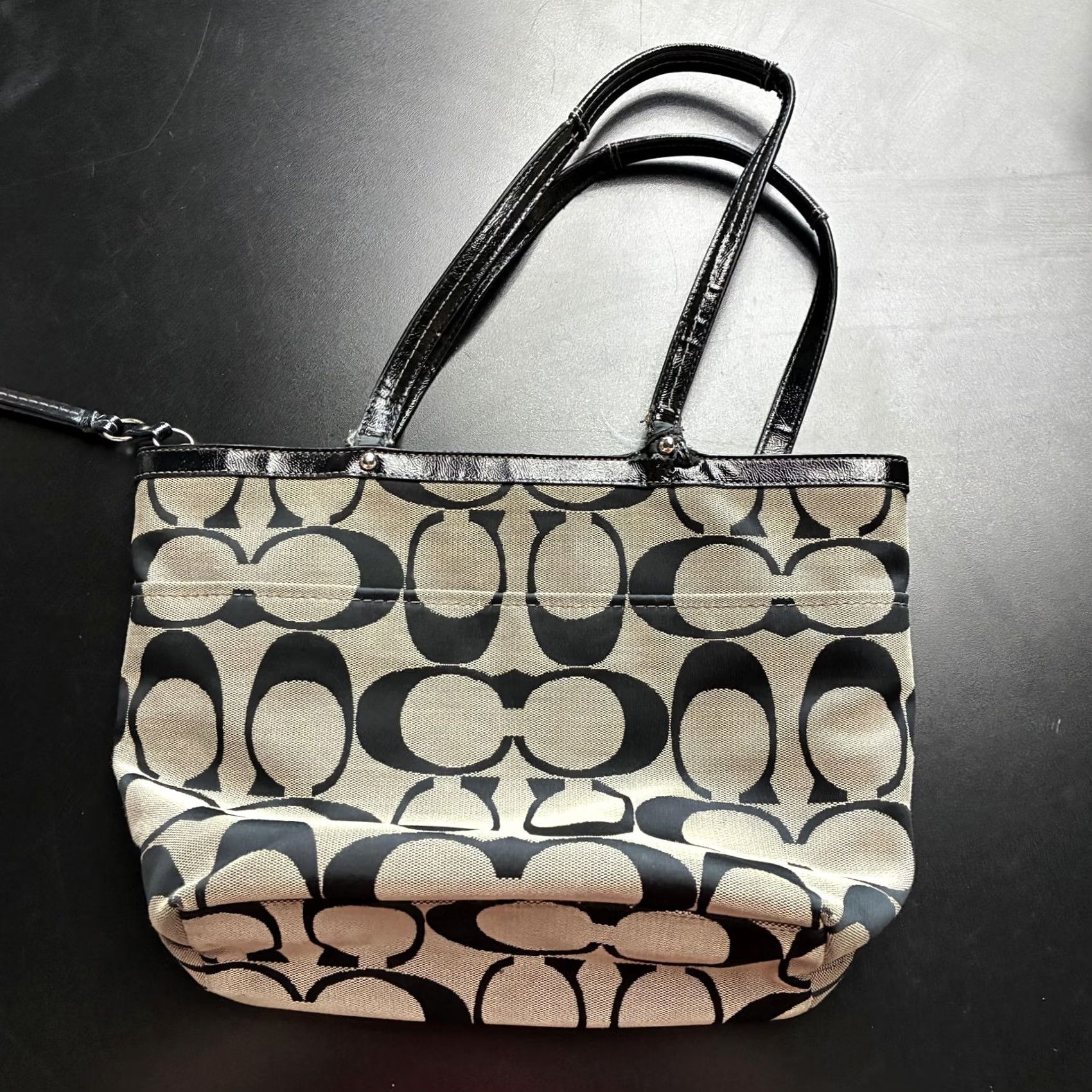 Coach Coach Tote Bag Womens Medium Black Signature Canvas Patent Shoulder Purse Size ONE SIZE - 2 Thumbnail