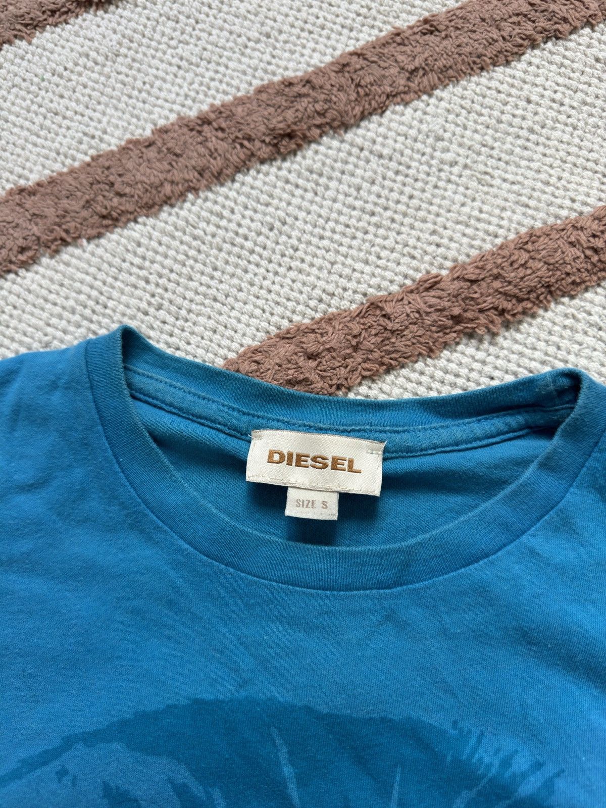 Diesel VINTAGE DIESEL 2000s BLUE TEE SHIRT Size S / US 4 / IT 40 - 4 Thumbnail
