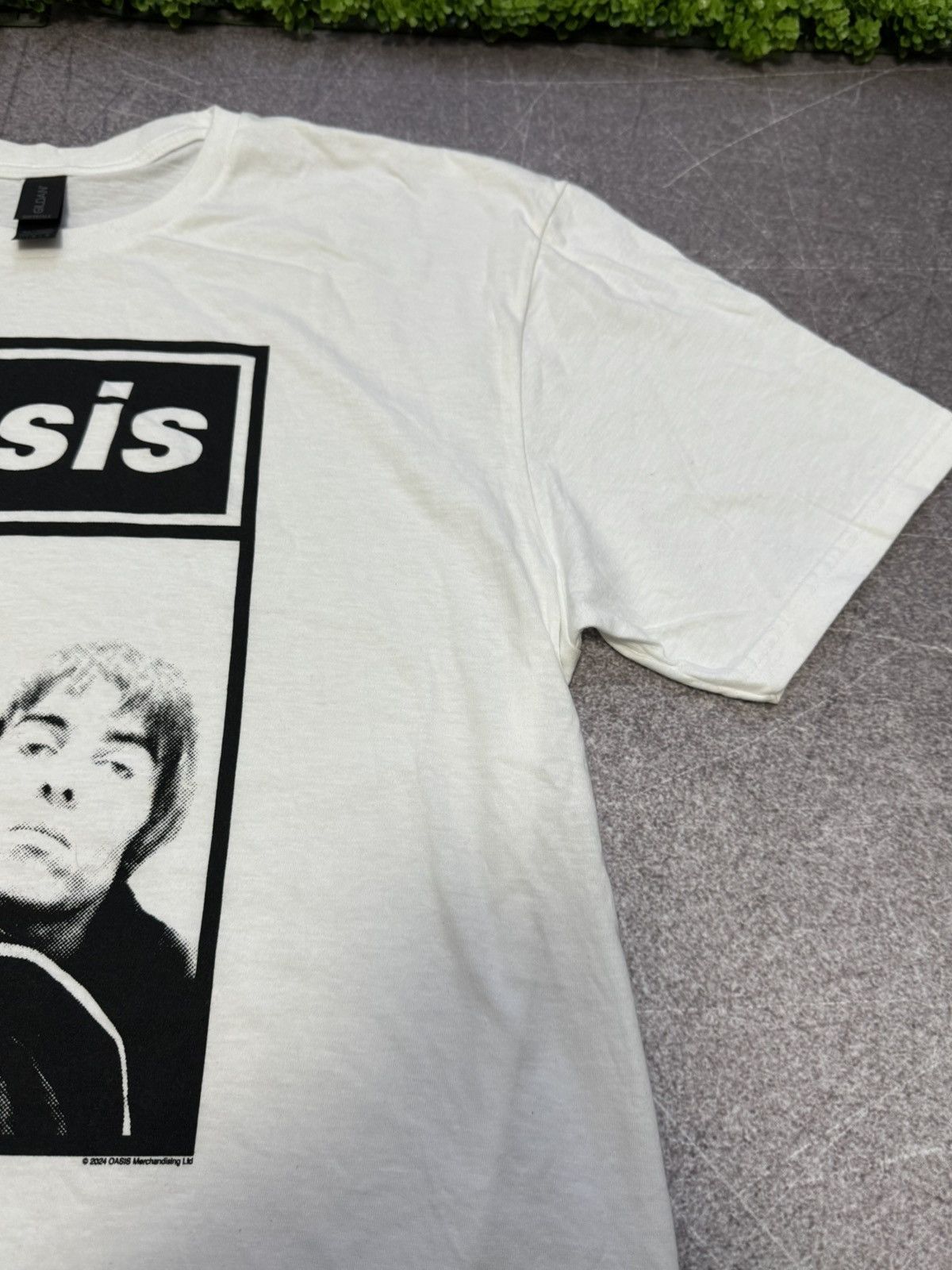 Band Tees Oasis 2024 Merchandising Ltd T-Shirts Band Tee White Size US L / EU 52-54 / 3 - 8 Thumbnail
