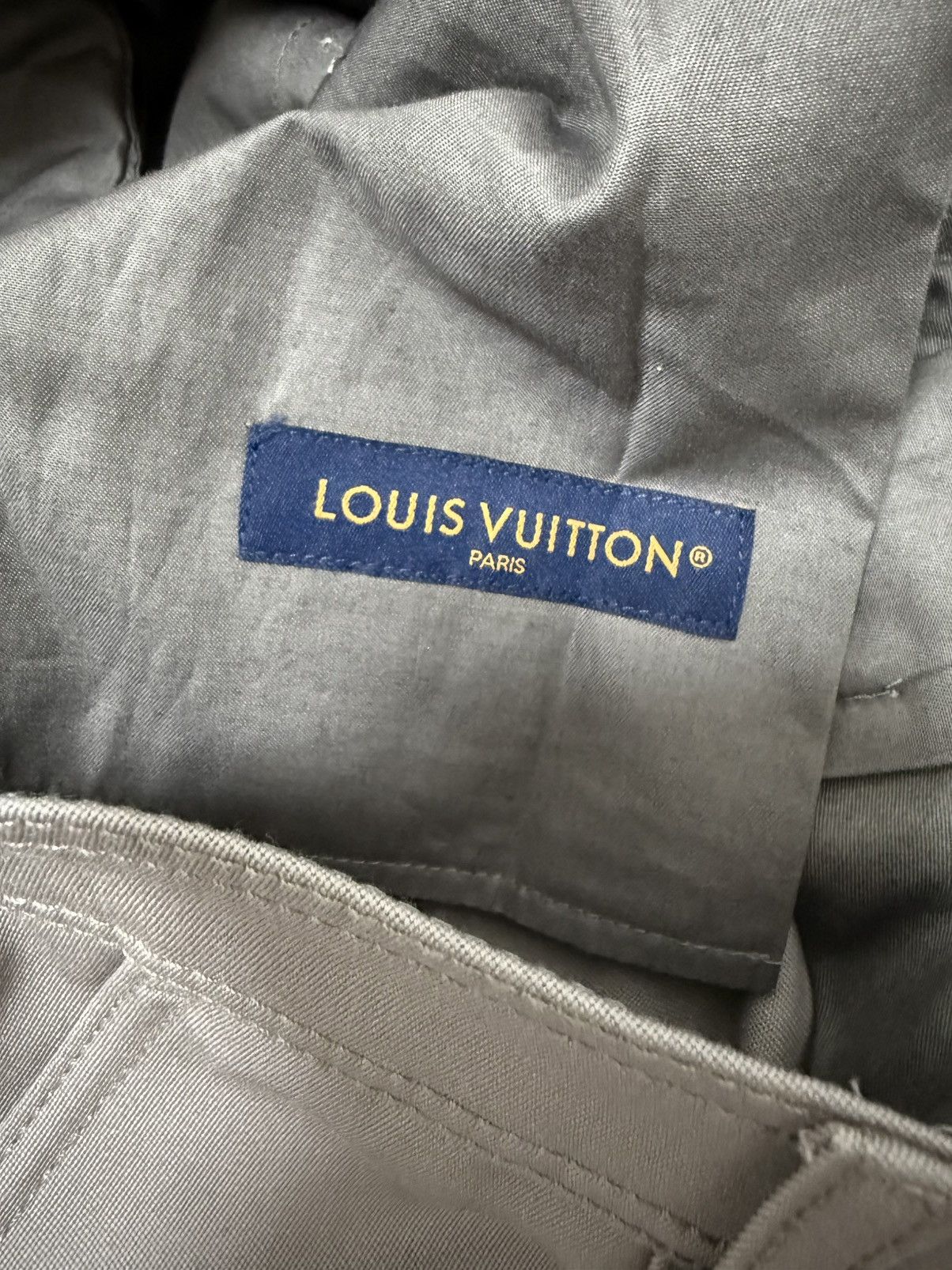 Louis Vuitton Louis Vuitton greyish beigr wide leg wool pants 46 Size US 31 - 8 Thumbnail